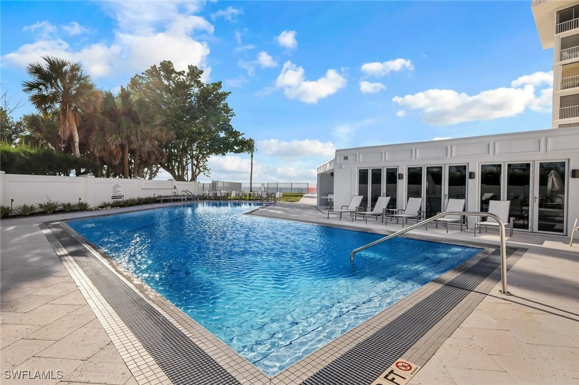 Property Slideshow image 27 of 35 | 3401 gulf shore blvd n apt 303, Naples, FL, 34103