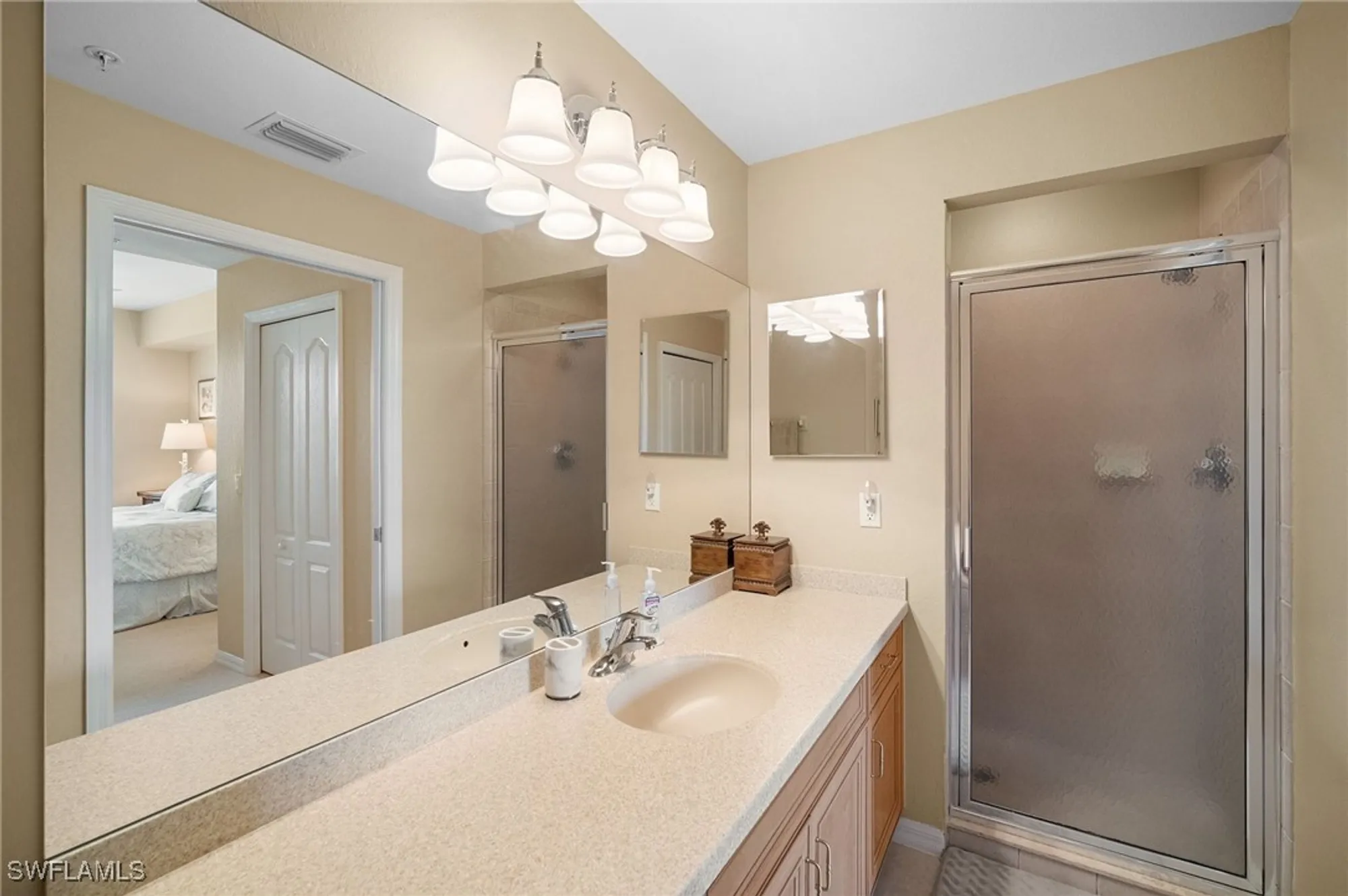 Property Slideshow image 19 of 47 | 10313 heritage bay blvd 1325, Naples, FL, 34120