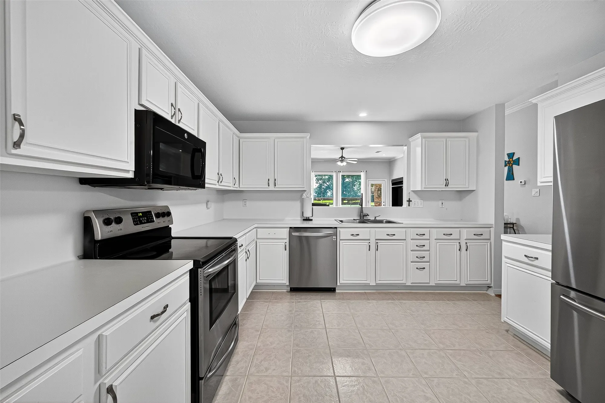 Property Slideshow image 19 of 47 | 3630 teakwood dr, Pearland, TX, 77584