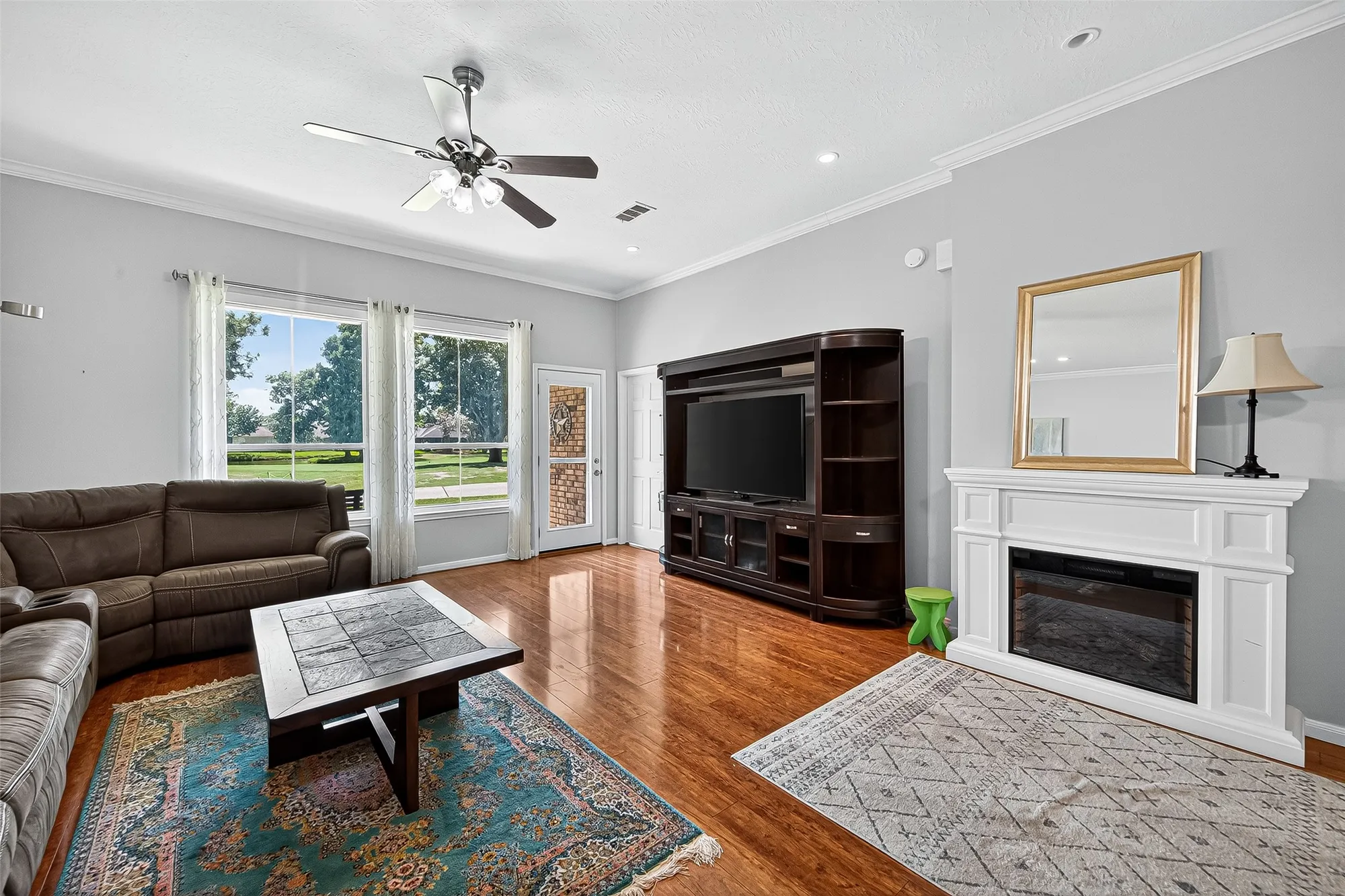 Property Slideshow image 11 of 47 | 3630 teakwood dr, Pearland, TX, 77584