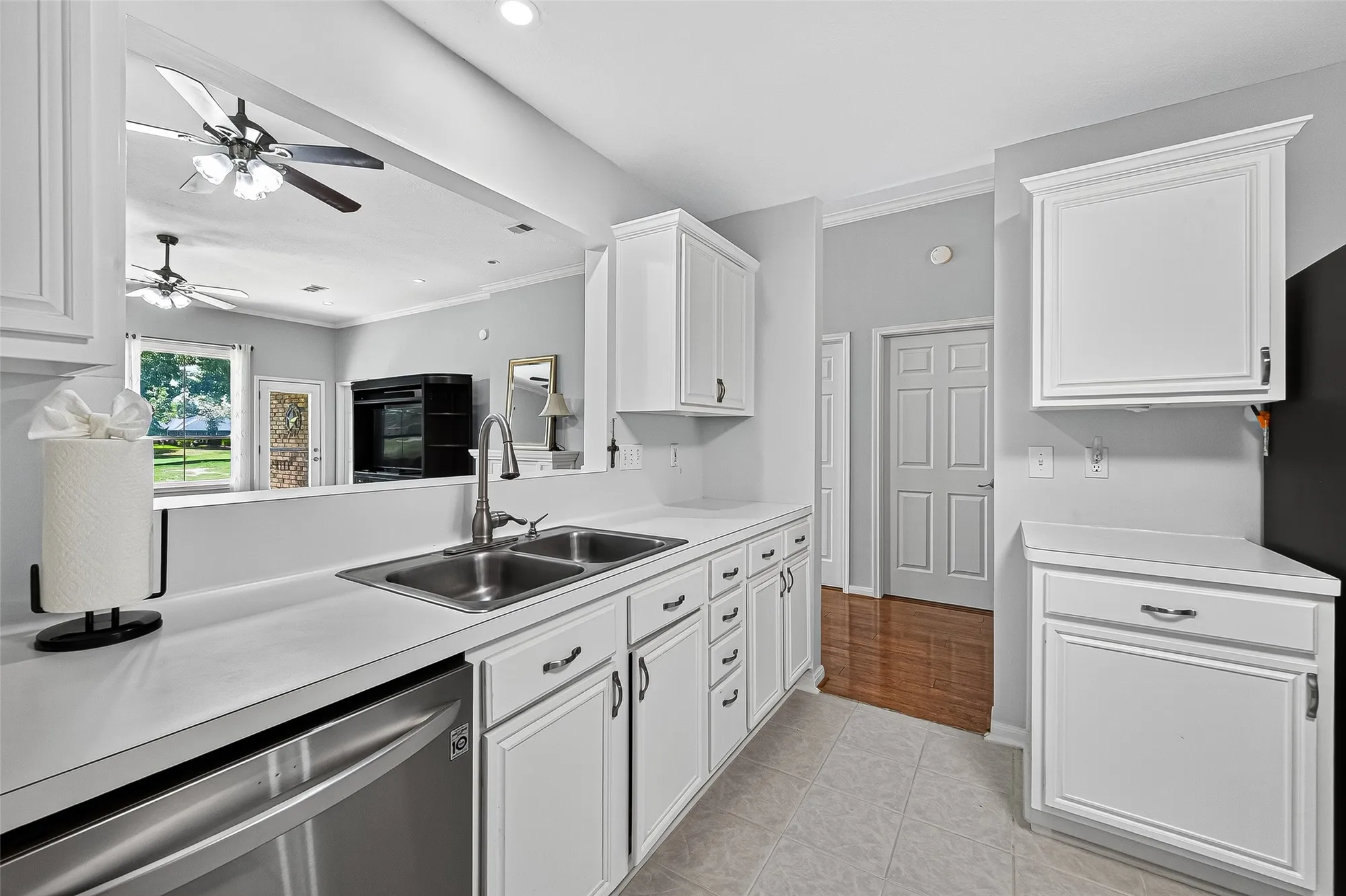 Property Slideshow image 21 of 47 | 3630 teakwood dr, Pearland, TX, 77584