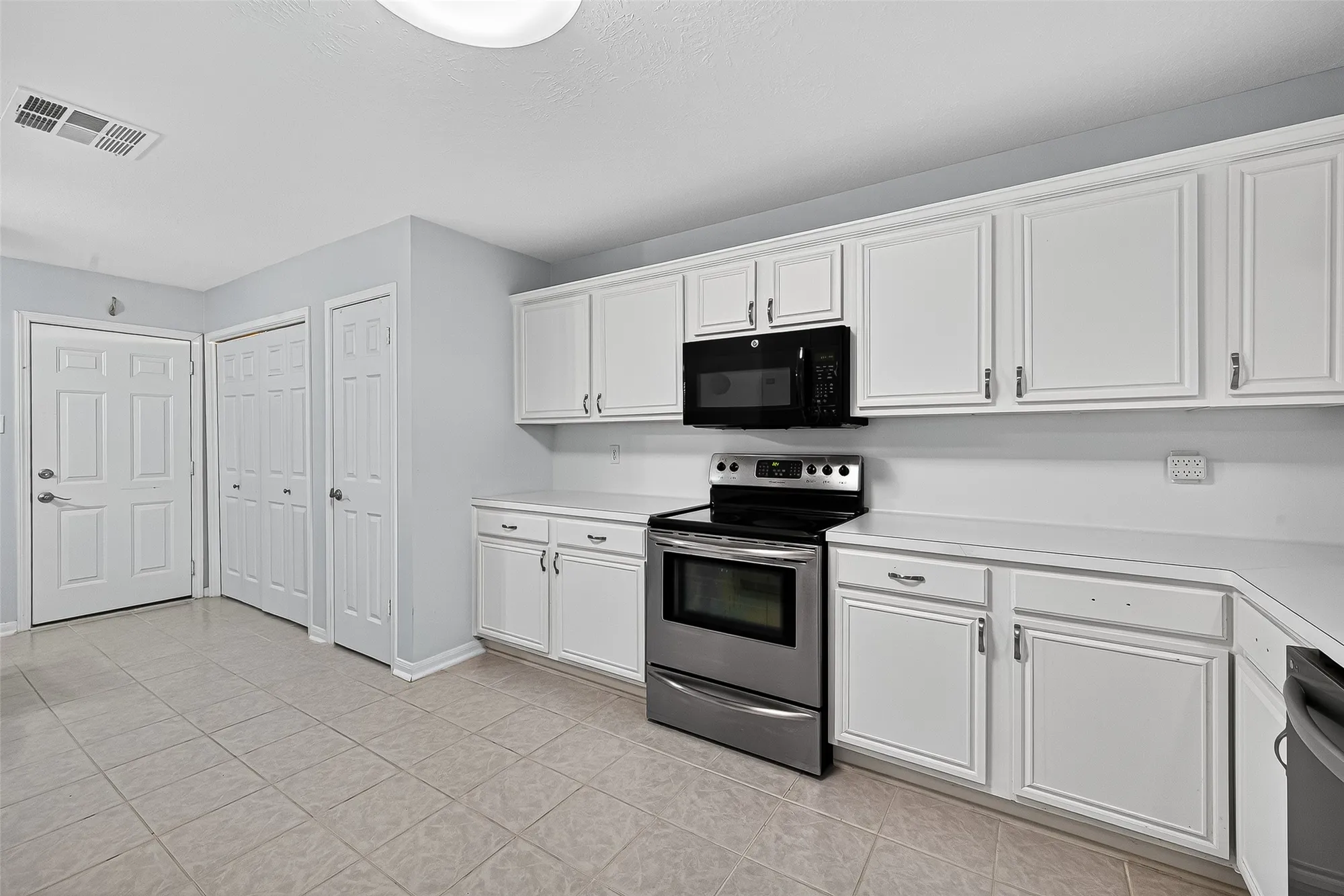 Property Slideshow image 23 of 47 | 3630 teakwood dr, Pearland, TX, 77584