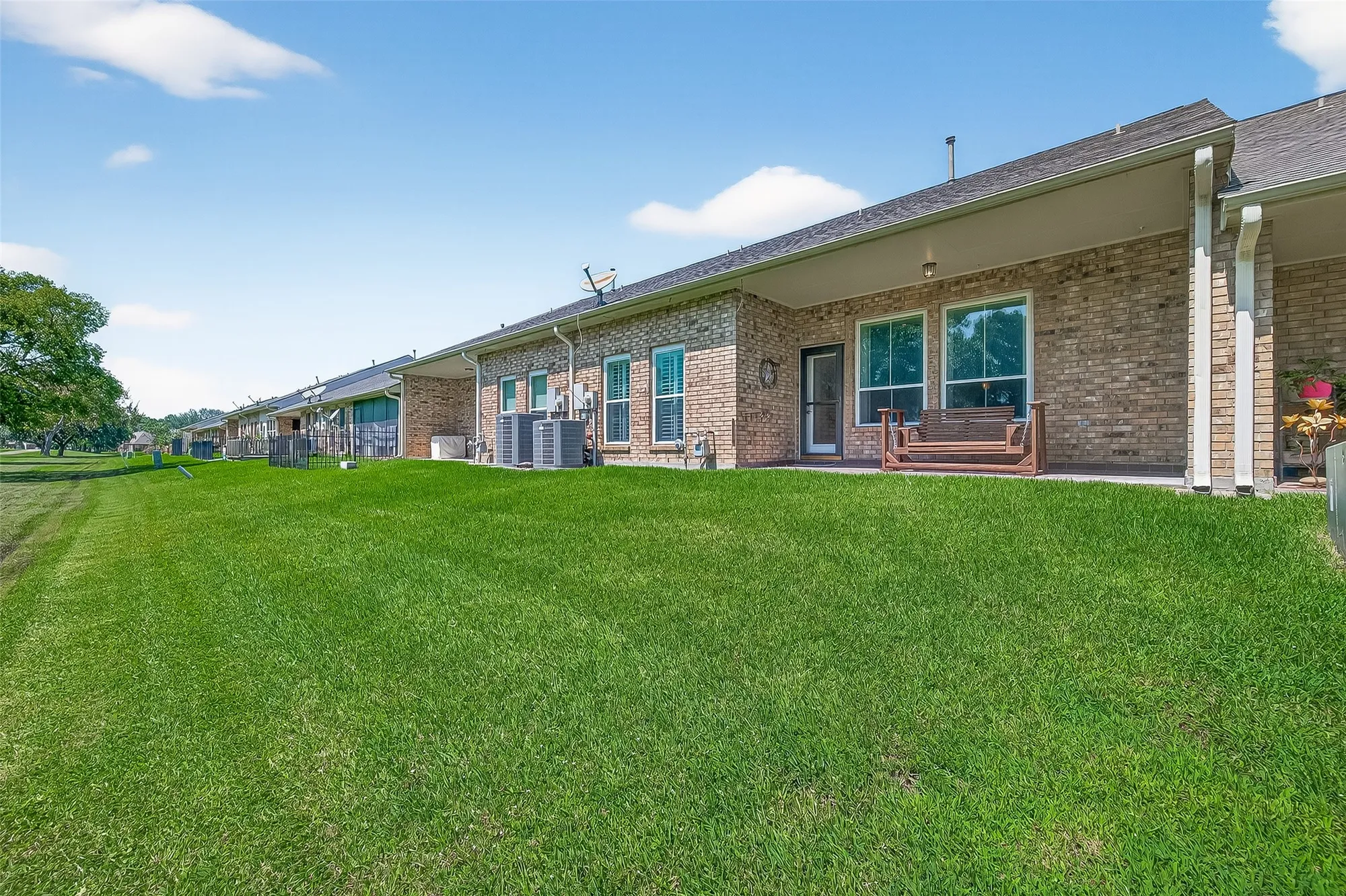 Property Slideshow image 44 of 47 | 3630 teakwood dr, Pearland, TX, 77584