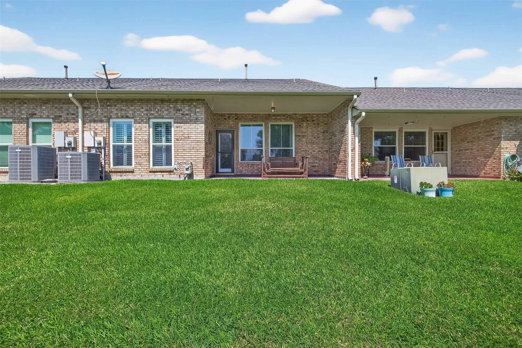 Property Slideshow image 42 of 47 | 3630 teakwood dr, Pearland, TX, 77584