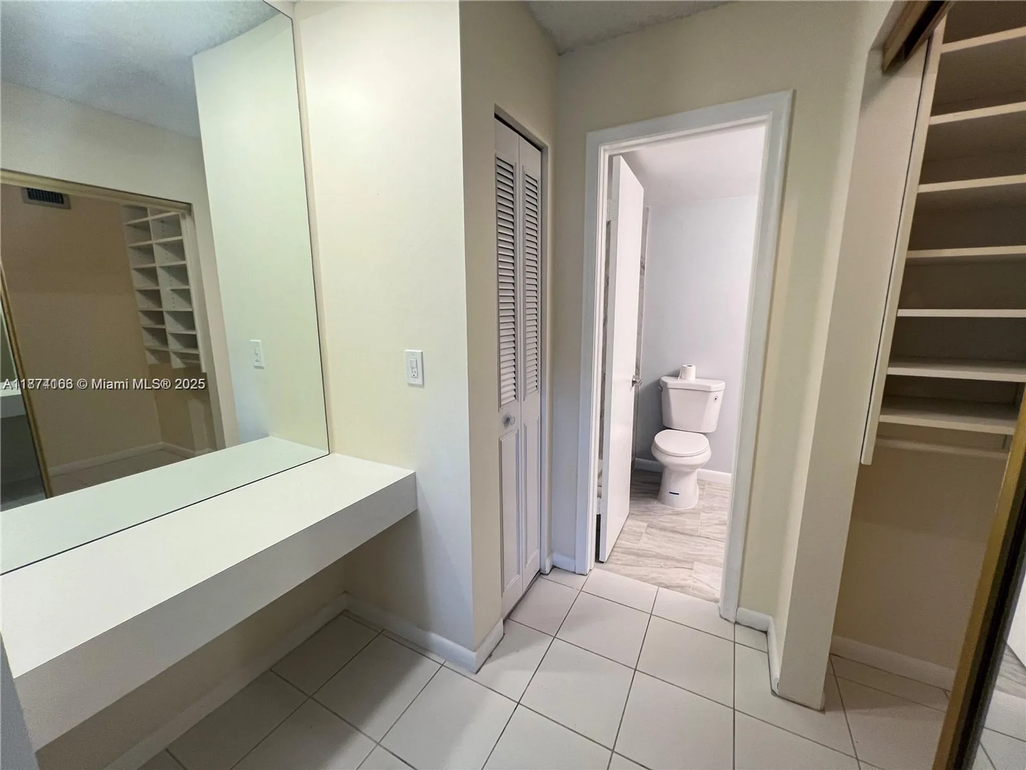 Property Slideshow image 28 of 39 | 4750 nw 22nd ct 114, Lauderhill, FL, 33313