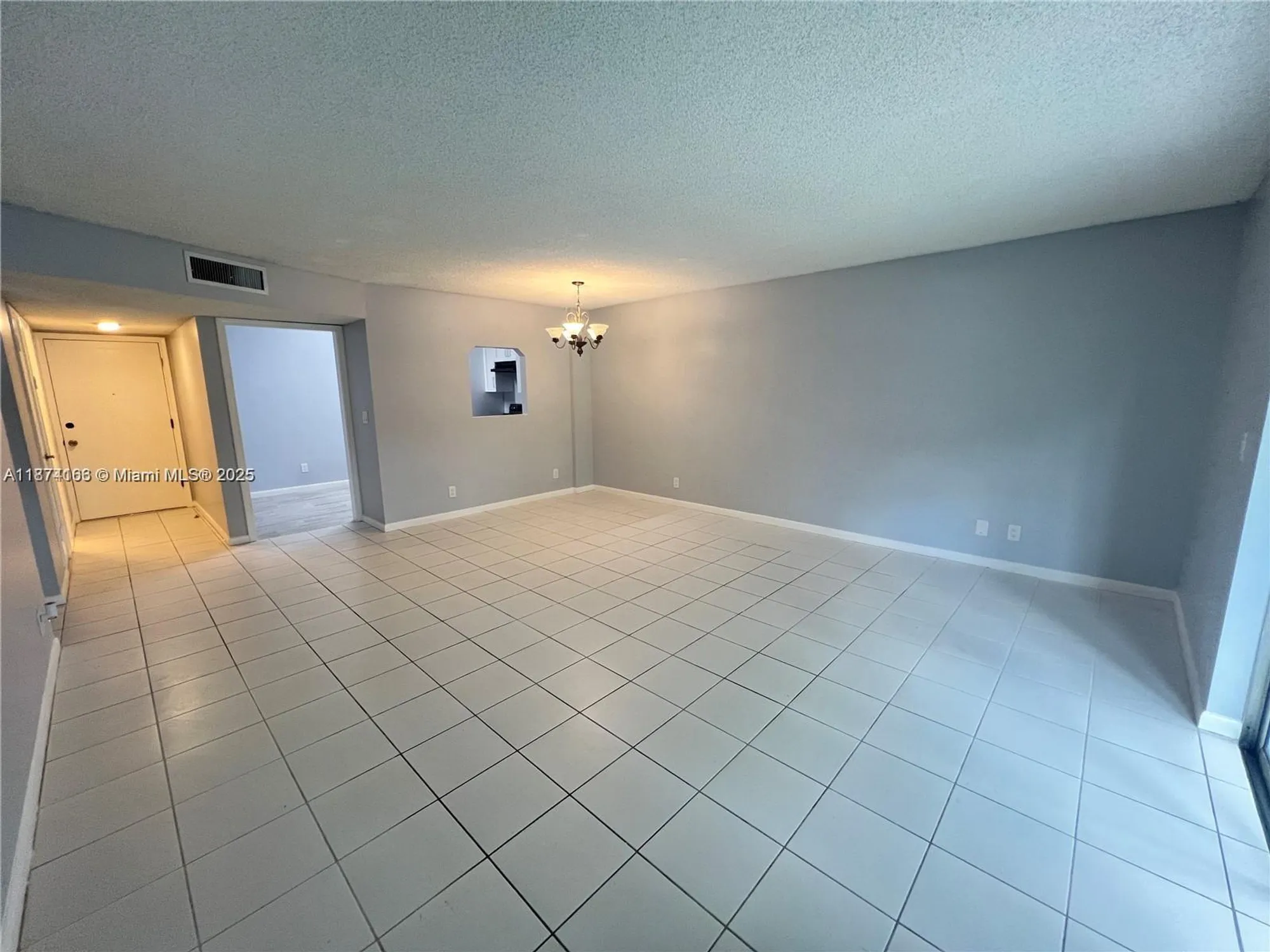 Property Slideshow image 23 of 39 | 4750 nw 22nd ct 114, Lauderhill, FL, 33313