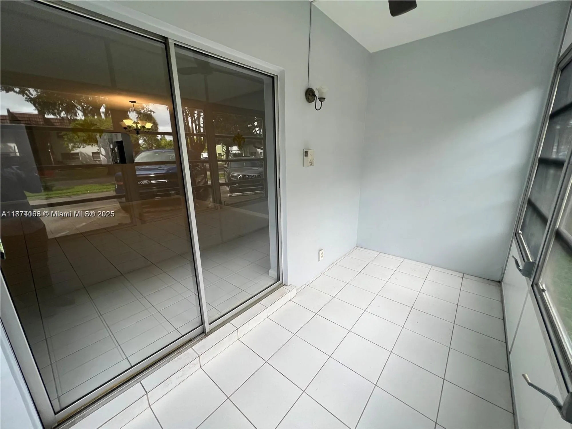 Property Slideshow image 36 of 39 | 4750 nw 22nd ct 114, Lauderhill, FL, 33313
