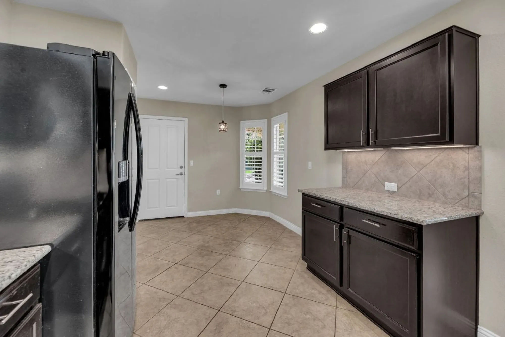 Property Slideshow image 20 of 26 | 501 sheldon lake dr, Georgetown, TX, 78633