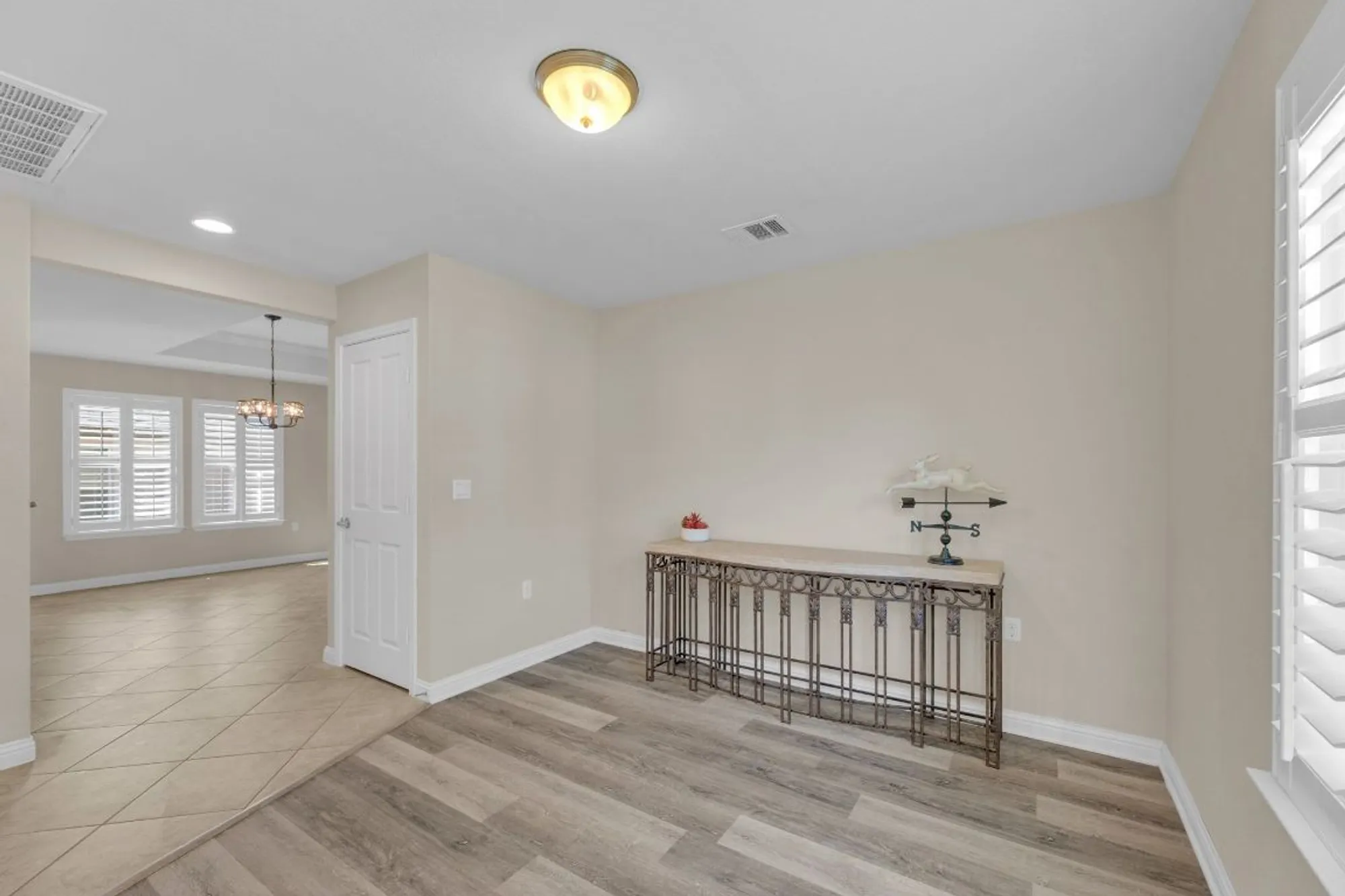 Property Slideshow image 22 of 26 | 501 sheldon lake dr, Georgetown, TX, 78633