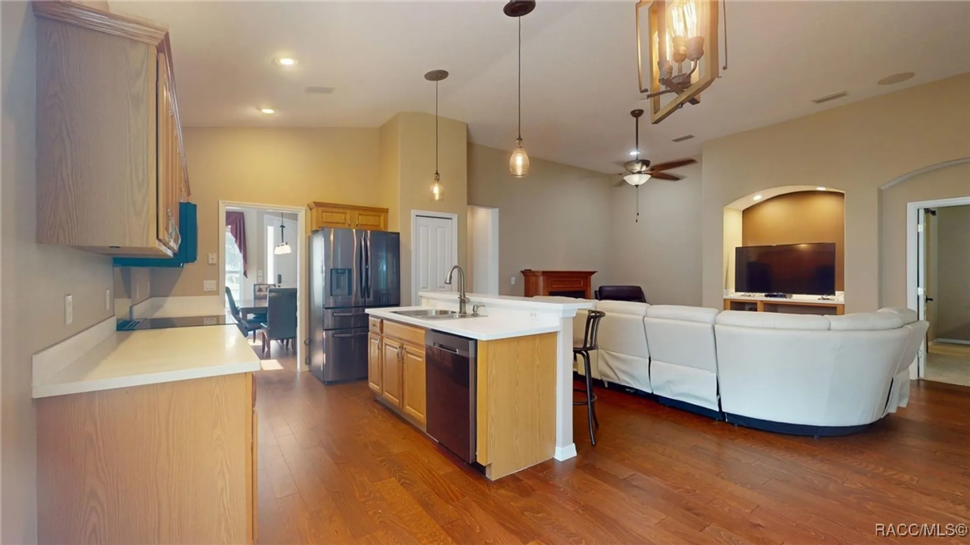 Property Slideshow image 15 of 61 | 963 w skyview crossing dr, Hernando, FL, 34442