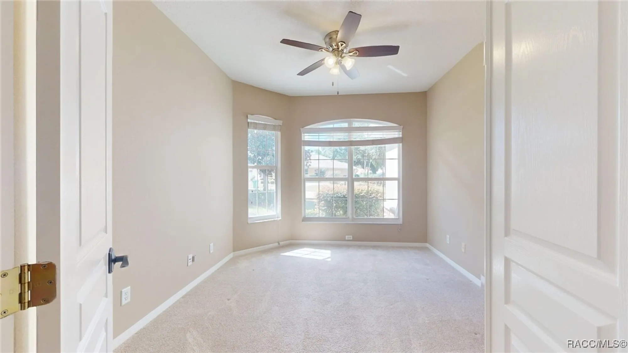 Property Slideshow image 19 of 61 | 963 w skyview crossing dr, Hernando, FL, 34442