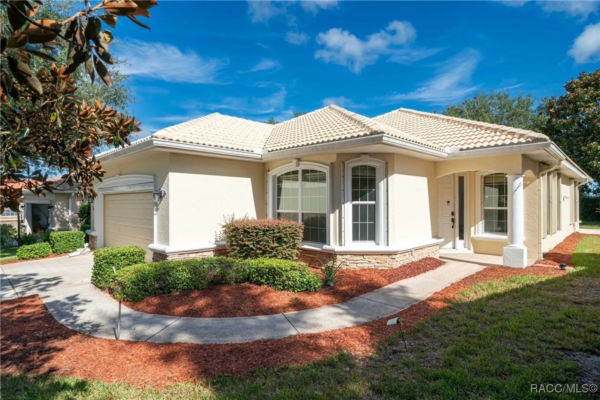 Property Slideshow image 10 of 61 | 963 w skyview crossing dr, Hernando, FL, 34442