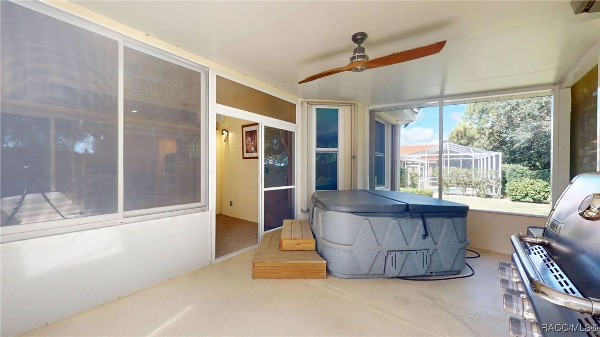 Property Slideshow image 38 of 61 | 963 w skyview crossing dr, Hernando, FL, 34442