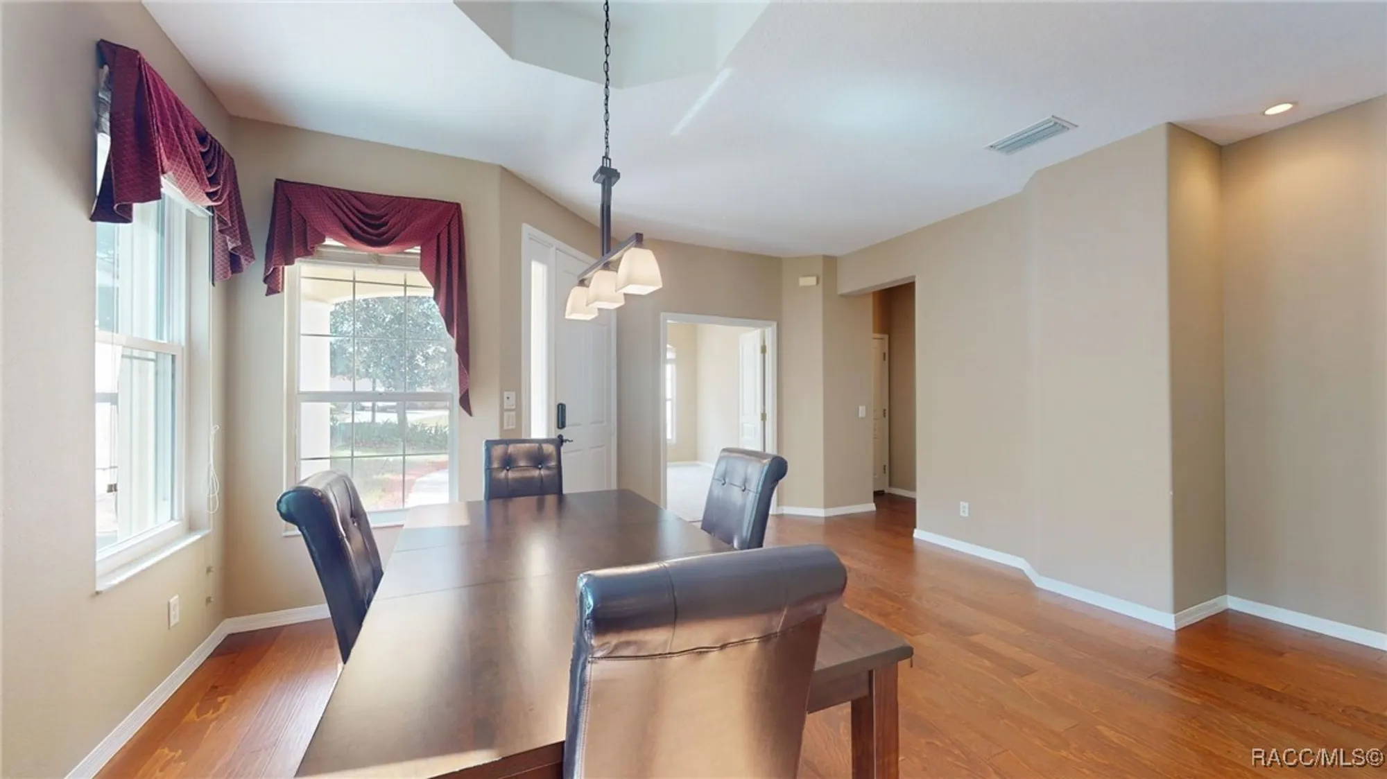 Property Slideshow image 6 of 61 | 963 w skyview crossing dr, Hernando, FL, 34442