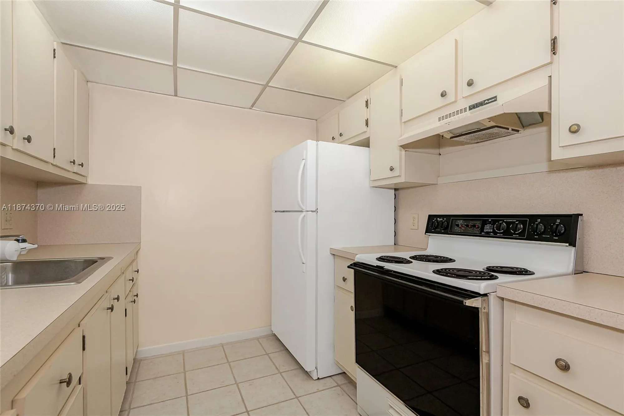Property Slideshow image 16 of 36 | 1551 sw 135th ter apt 108g, Pembroke Pines, FL, 33027