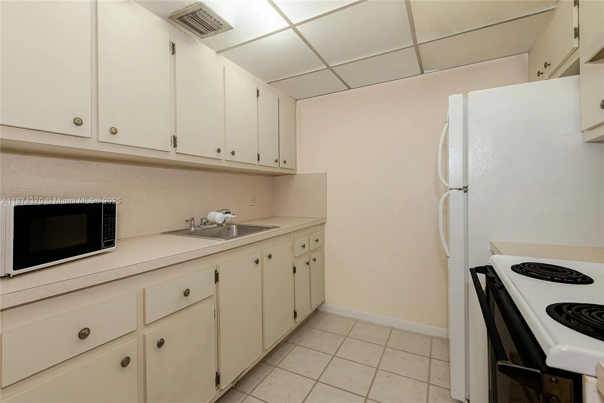 Property Slideshow image 18 of 36 | 1551 sw 135th ter apt 108g, Pembroke Pines, FL, 33027