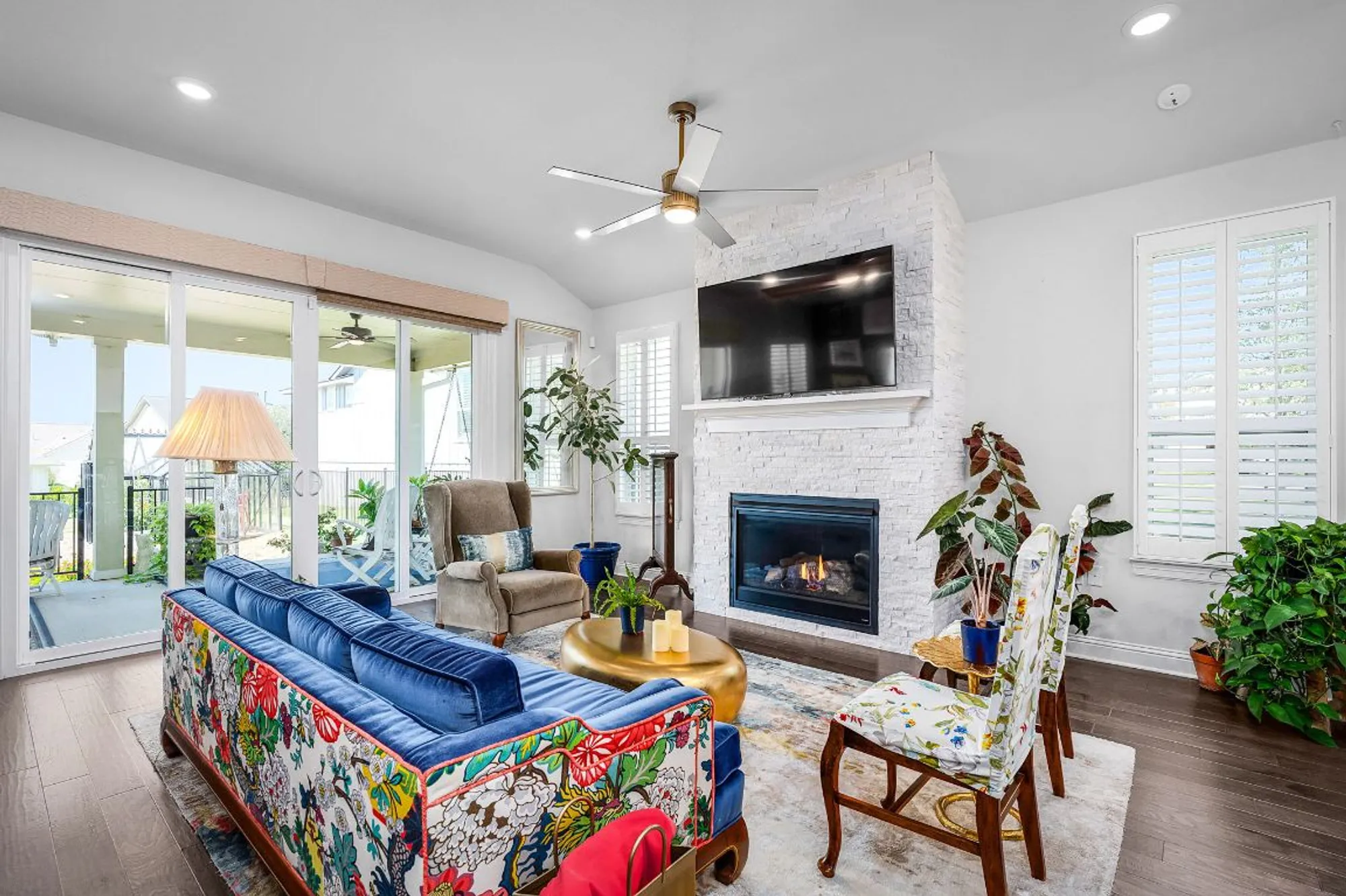 Property Slideshow image 6 of 37 | 115 twisting crest cv, San Marcos, TX, 78666