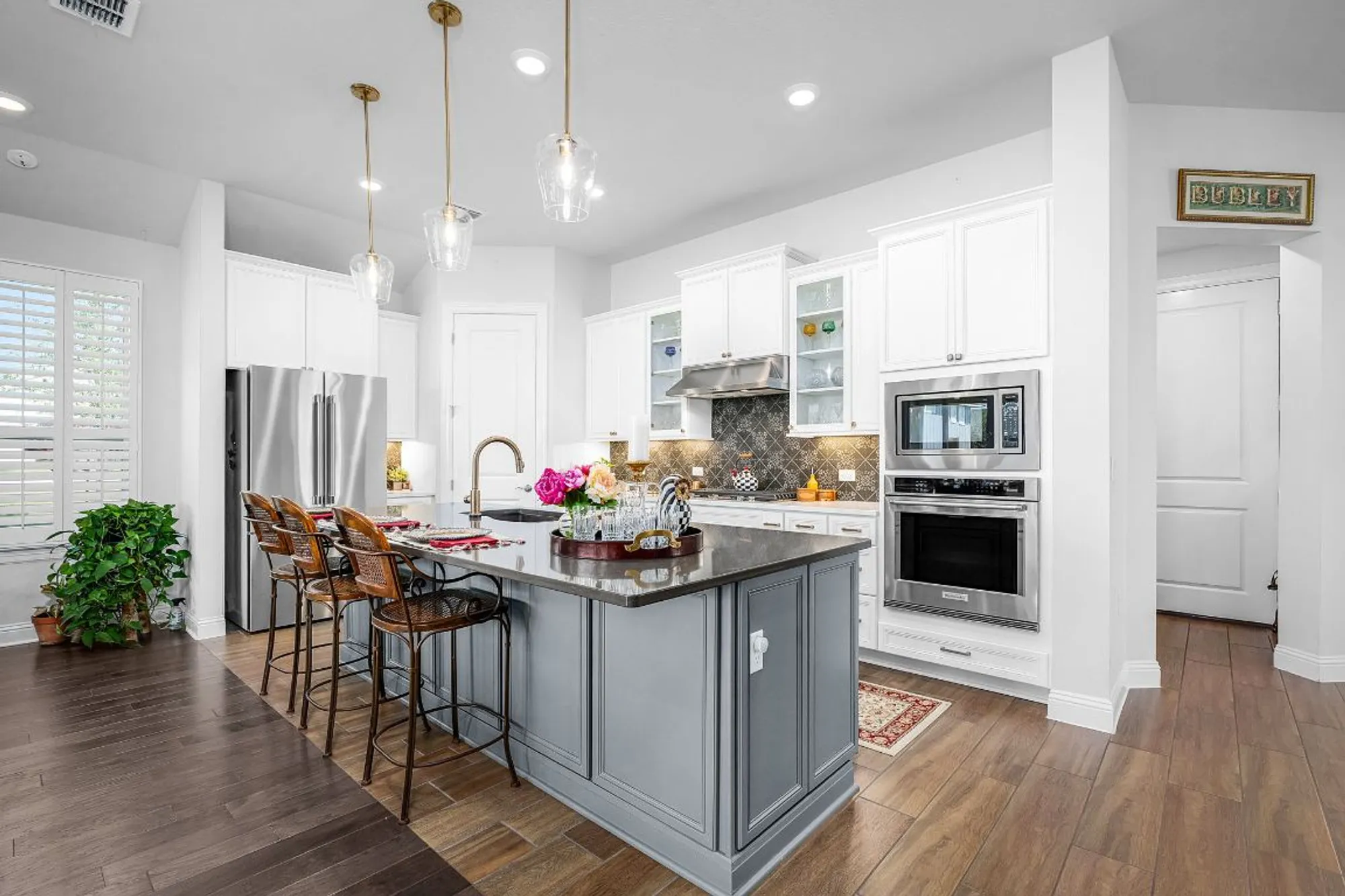 Property Slideshow image 7 of 37 | 115 twisting crest cv, San Marcos, TX, 78666