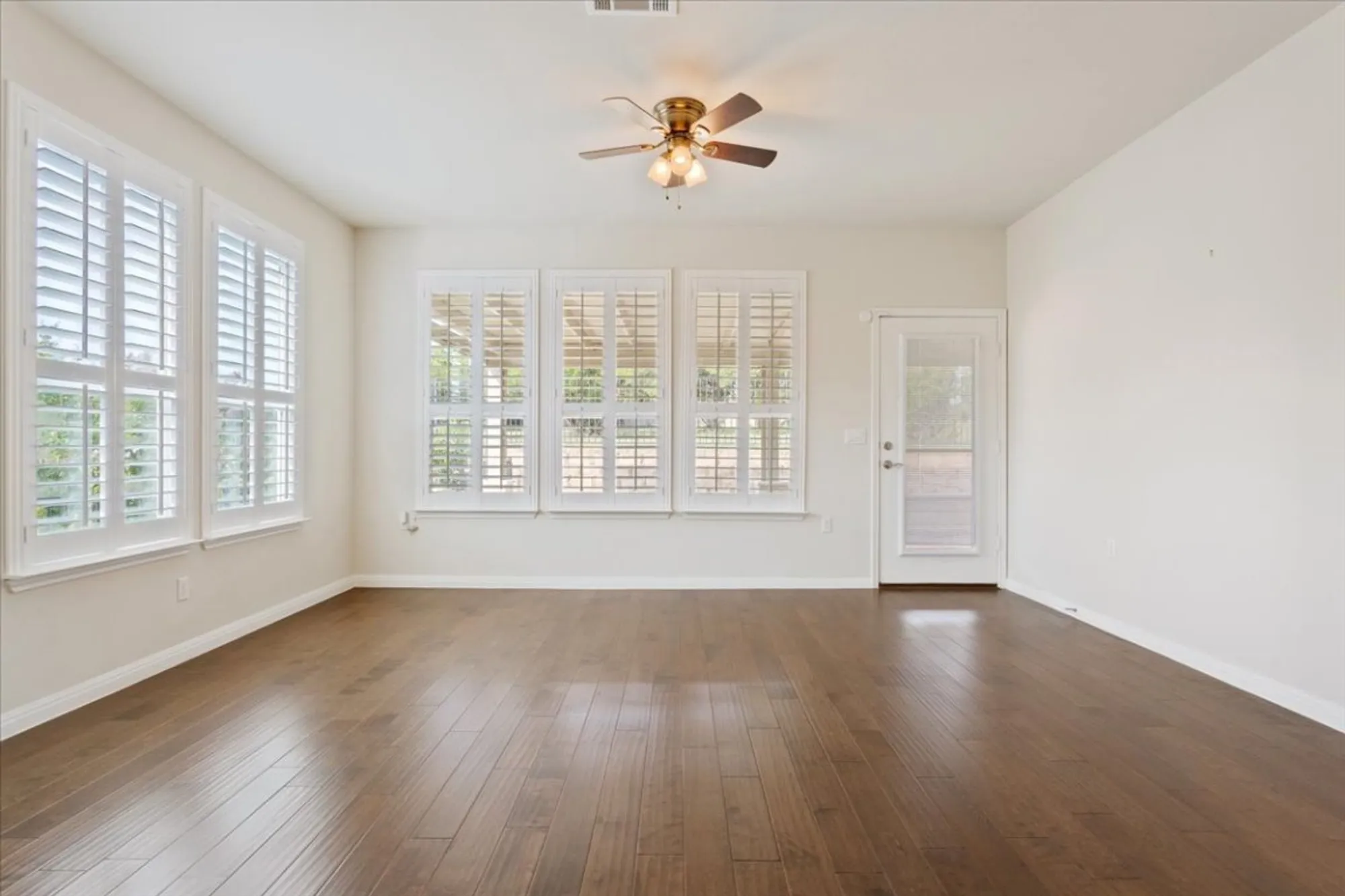 Property Slideshow image 13 of 39 | 204 cathedral mountain pass, Georgetown, TX, 78633