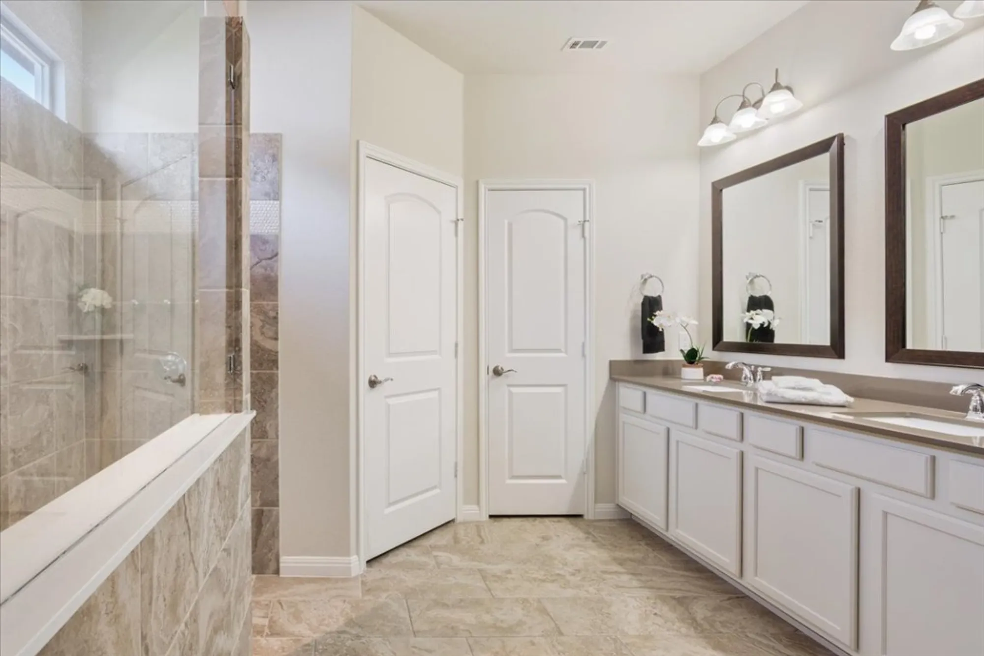 Property Slideshow image 28 of 39 | 204 cathedral mountain pass, Georgetown, TX, 78633