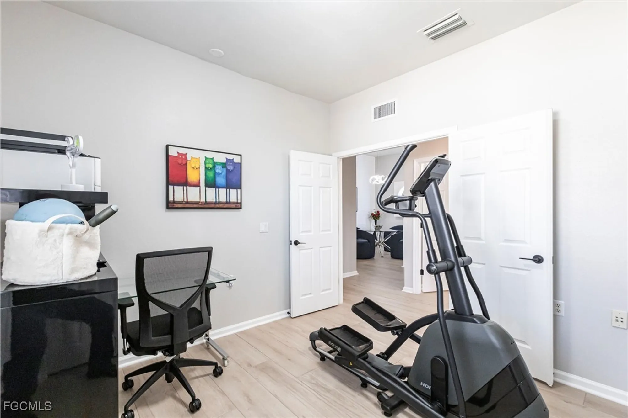 Property Slideshow image 29 of 46 | 3070 meandering way 201, Fort Myers, FL, 33905