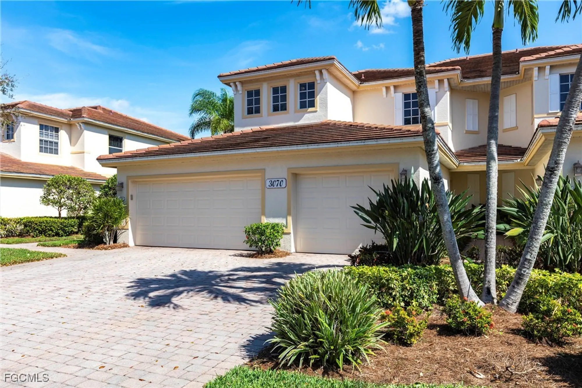 Property Slideshow image 3 of 46 | 3070 meandering way 201, Fort Myers, FL, 33905