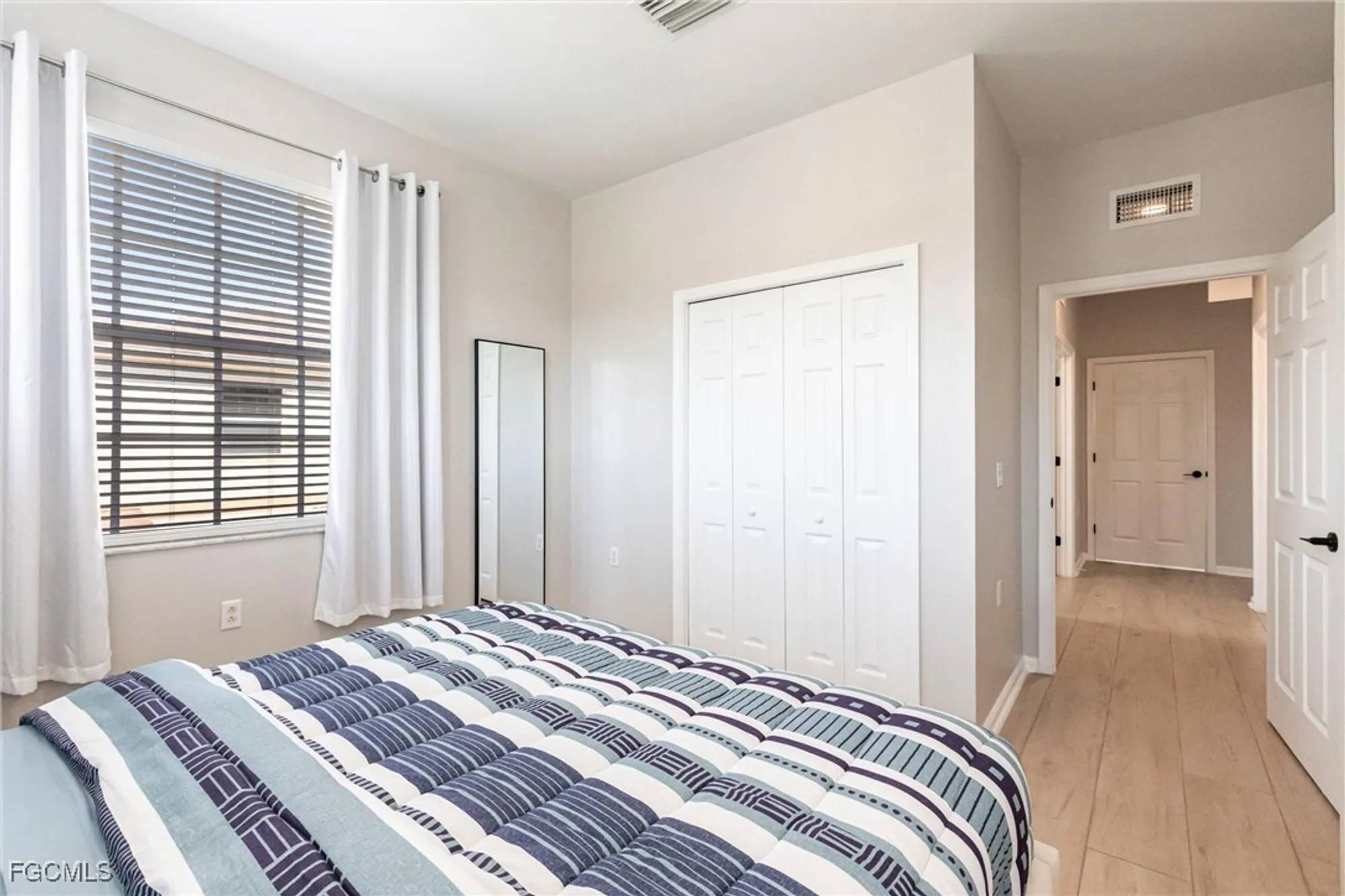 Property Slideshow image 33 of 46 | 3070 meandering way 201, Fort Myers, FL, 33905