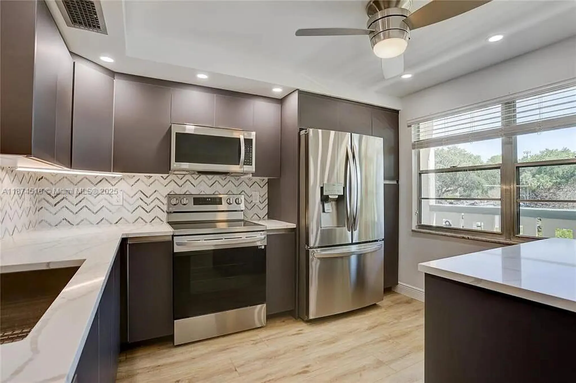 Property Slideshow image 4 of 25 | 2501 antigua ter d2, Coconut Creek, FL, 33066