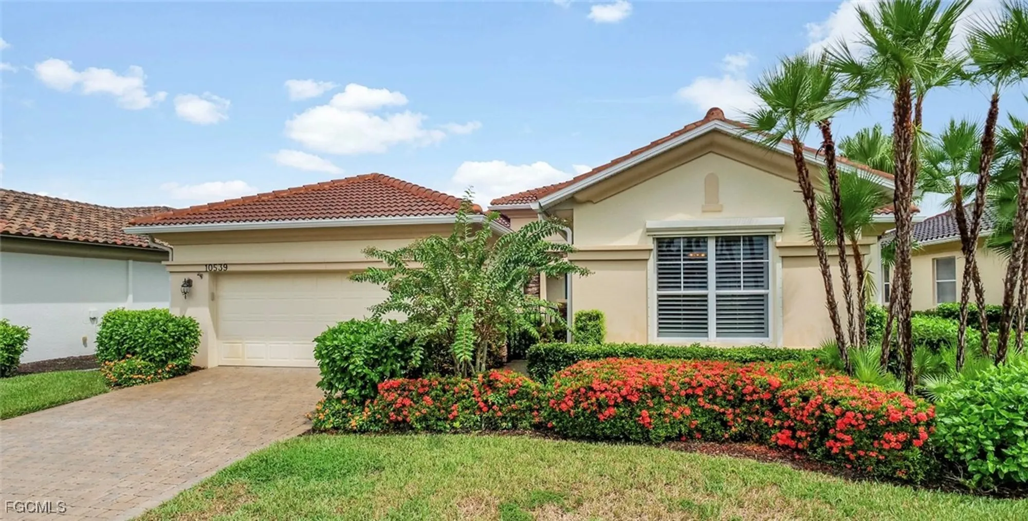 Property Slideshow image 2 of 46 | 10539 bellagio dr, Fort Myers, FL, 33913