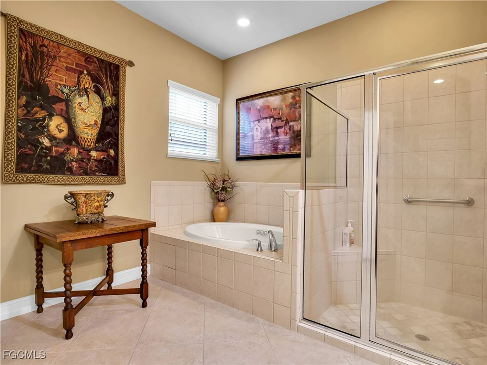 Property Slideshow image 21 of 46 | 10539 bellagio dr, Fort Myers, FL, 33913