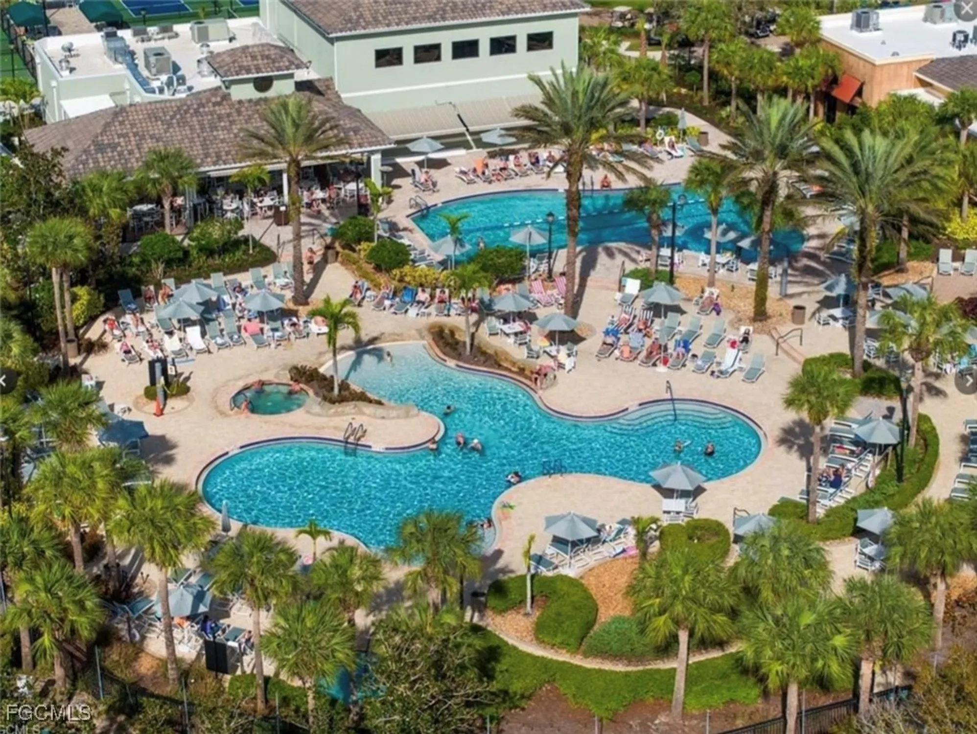 Property Slideshow image 37 of 46 | 10539 bellagio dr, Fort Myers, FL, 33913