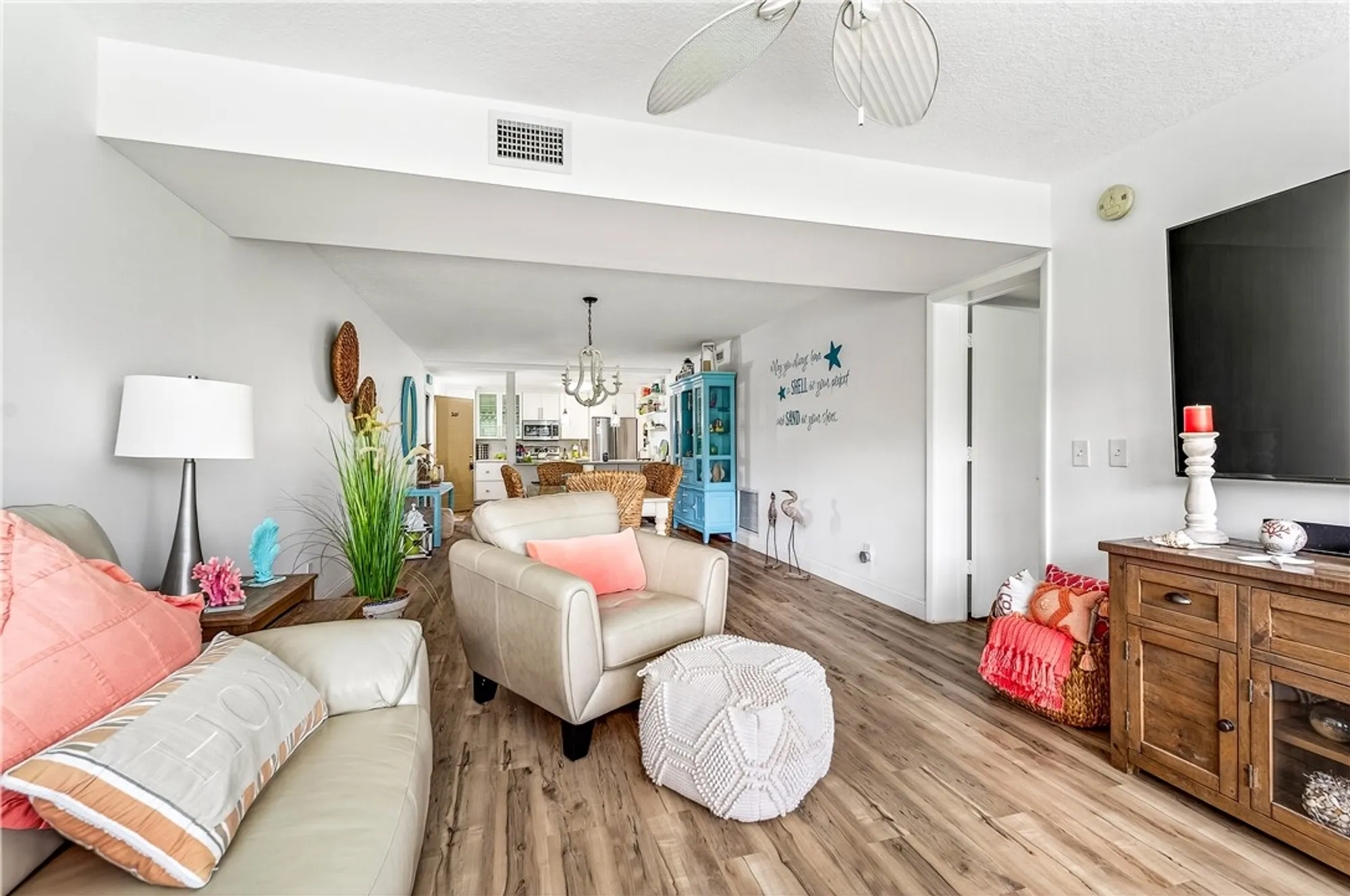 Property Slideshow image 16 of 35 | 9 plantation dr 201, Vero Beach, FL, 32966
