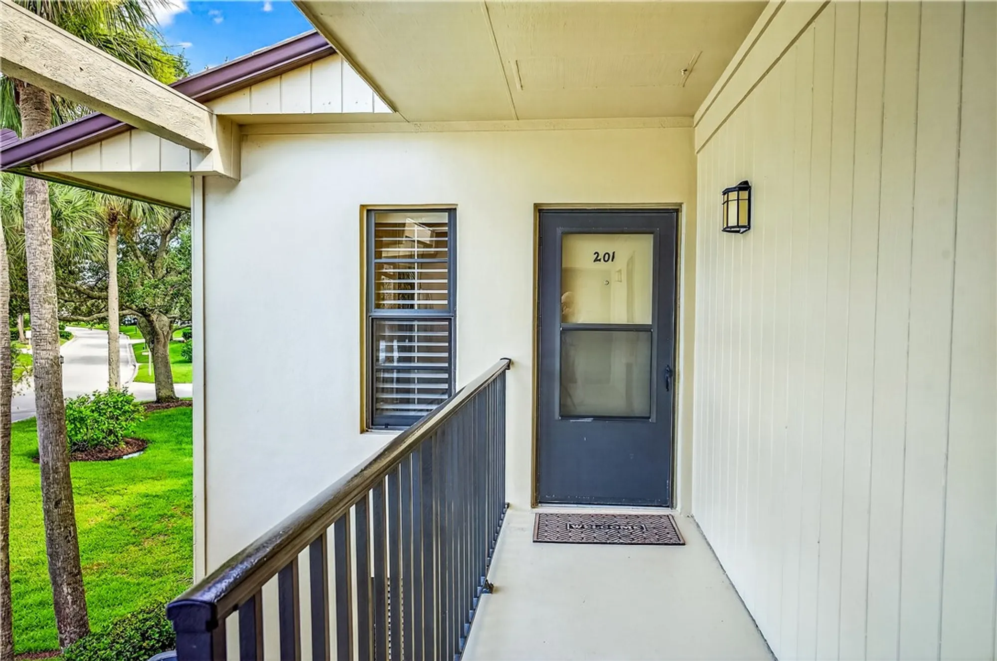 Property Slideshow image 26 of 35 | 9 plantation dr 201, Vero Beach, FL, 32966