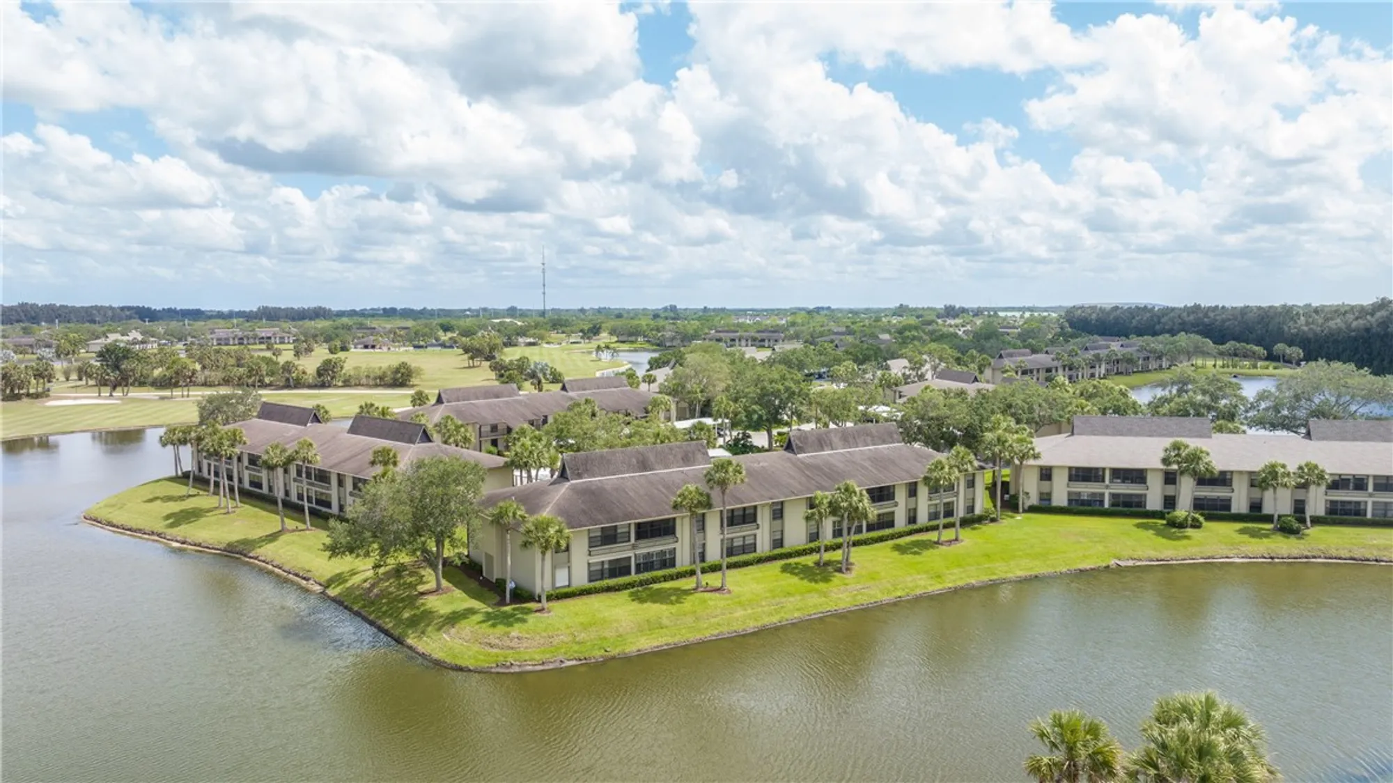 Property Slideshow image 33 of 35 | 9 plantation dr 201, Vero Beach, FL, 32966