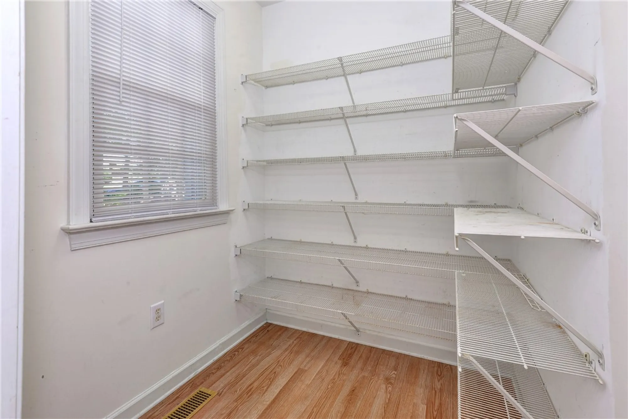 Property Slideshow image 24 of 46 | 120 inverness, Williamsburg, VA, 23188