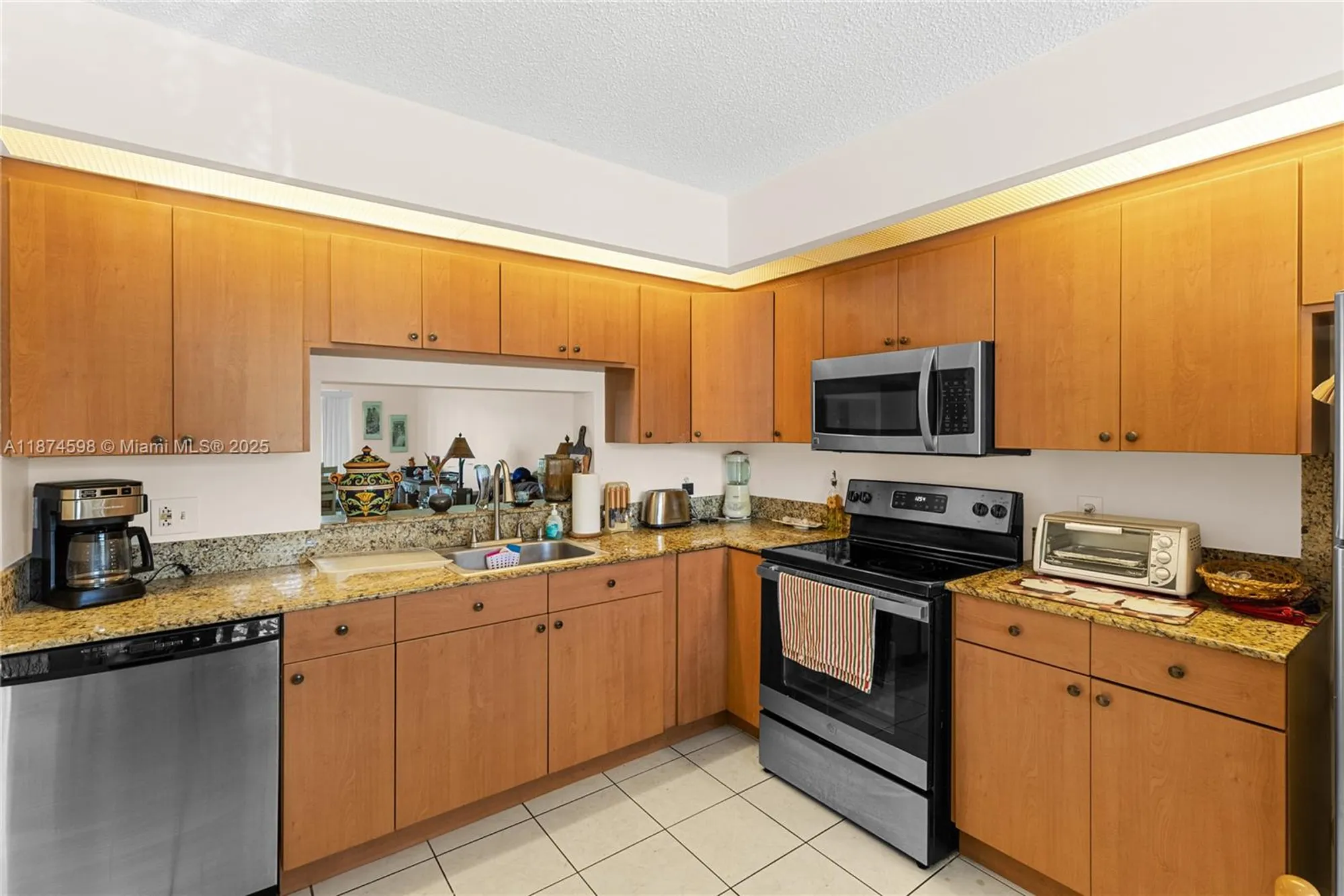 Property Slideshow image 15 of 36 | 1101 sw 128th ter c204, Pembroke Pines, FL, 33027