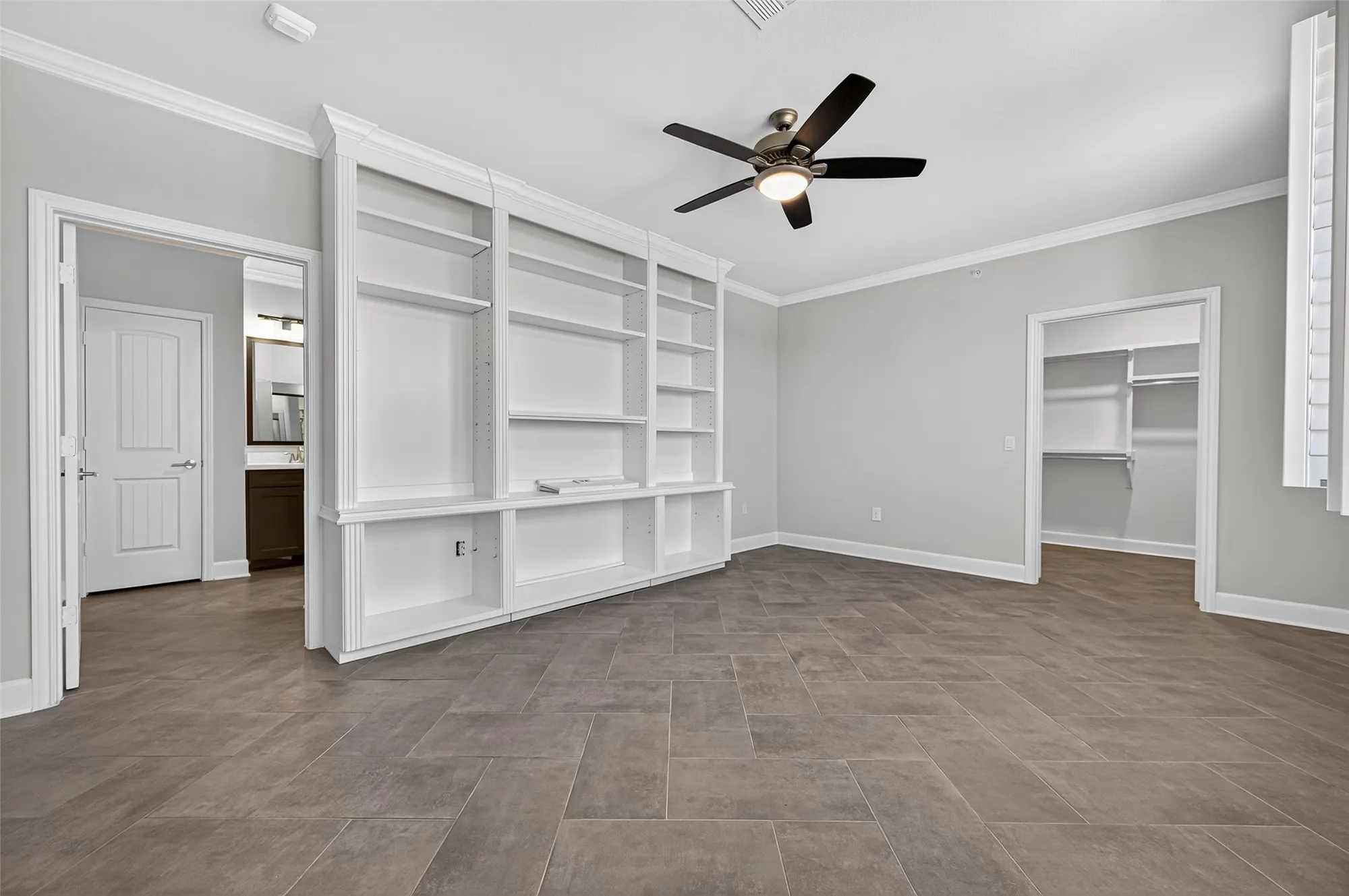 Property Slideshow image 18 of 37 | 6804 westview dr apt 1207, Houston, TX, 77055