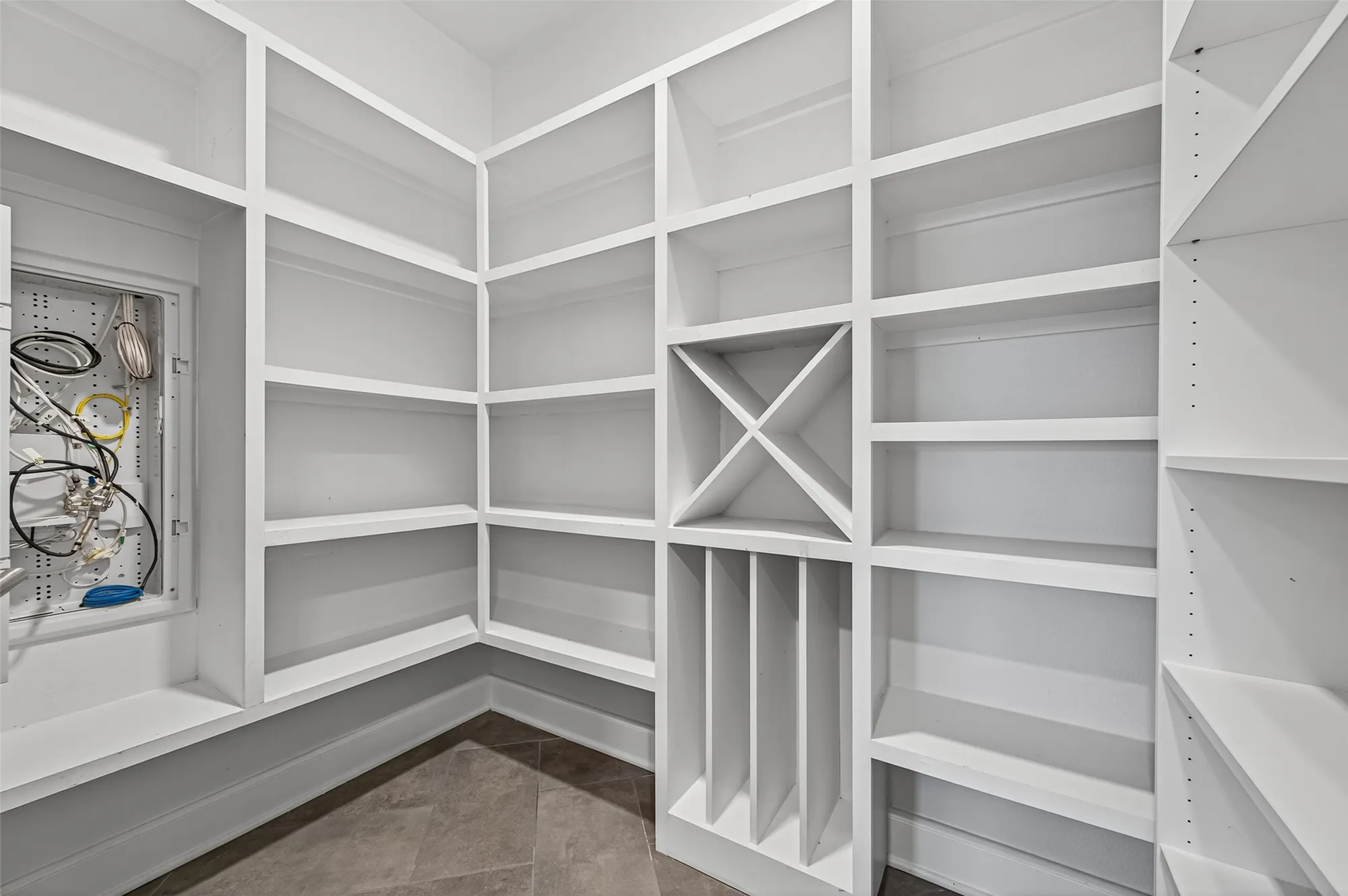 Property Slideshow image 10 of 36 | 6804 westview dr apt 1207, Houston, TX, 77055