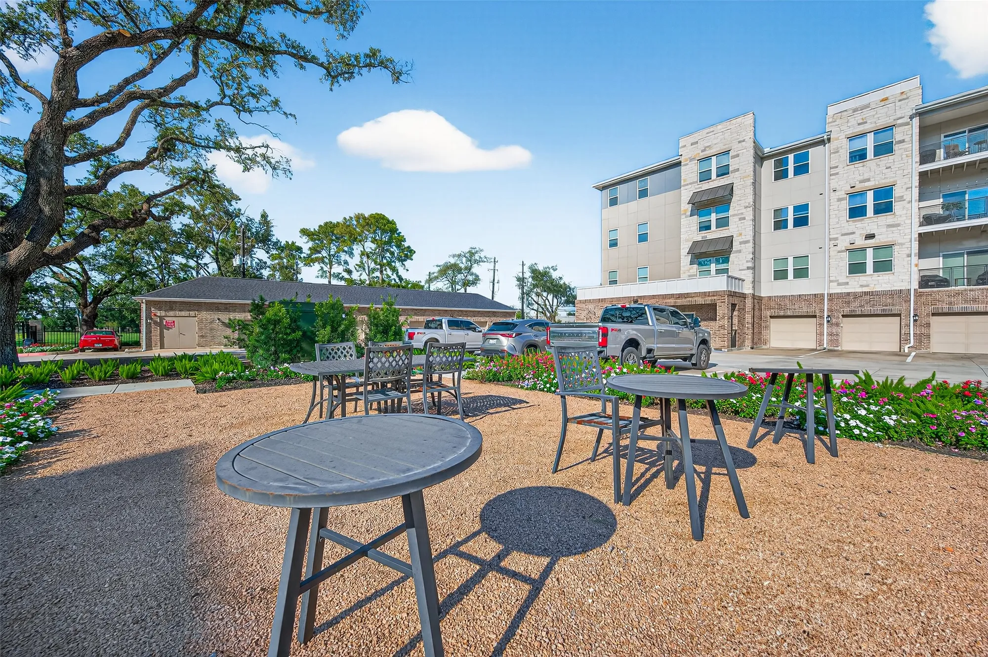 Property Slideshow image 34 of 37 | 6804 westview dr apt 1207, Houston, TX, 77055