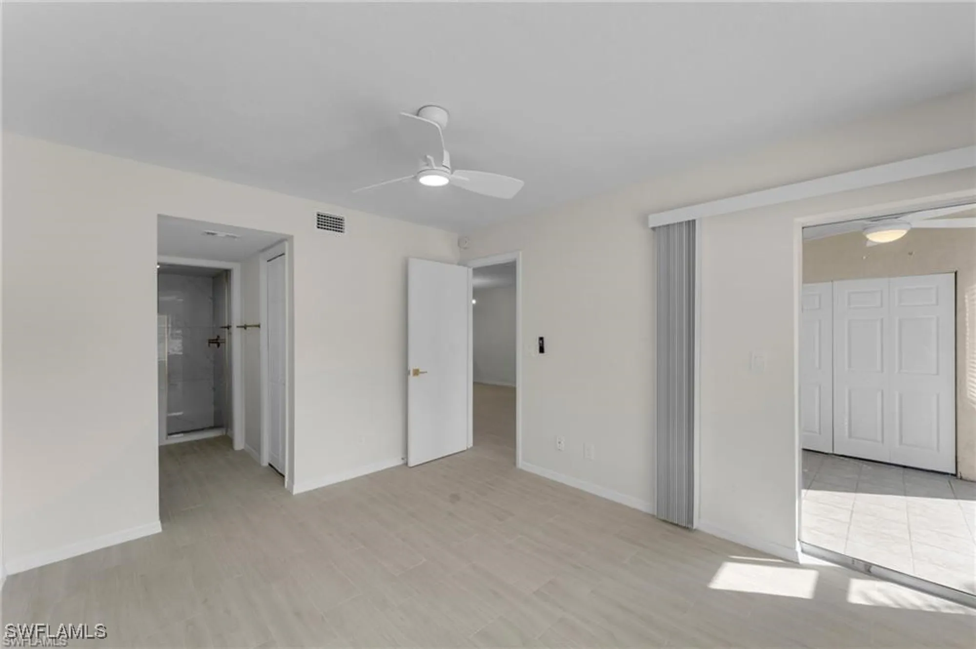 Property Slideshow image 9 of 16 | 13130 white marsh ln 103, Fort Myers, FL, 33912