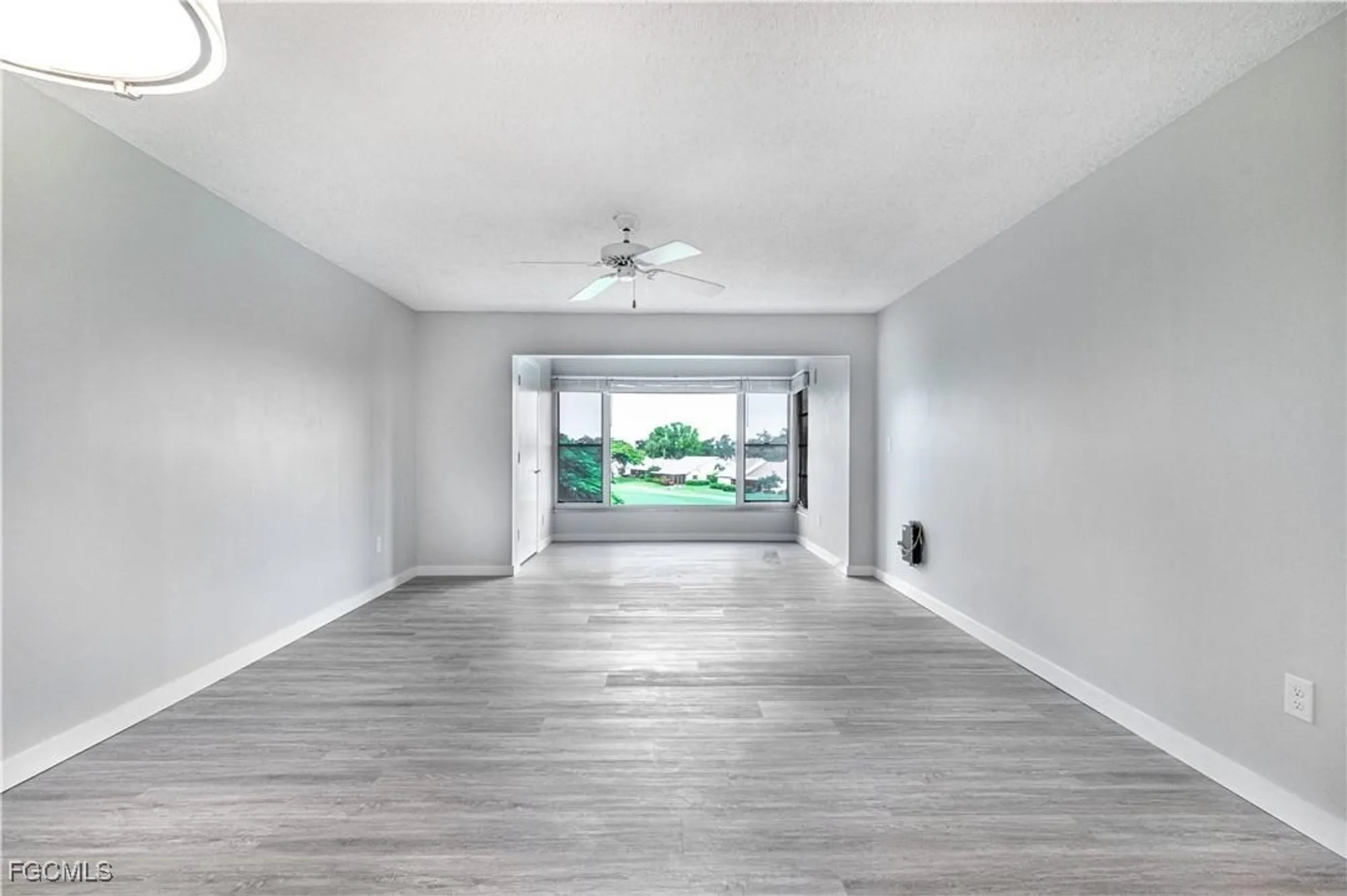 Property Slideshow image 3 of 37 | 6102 augusta dr 315, Fort Myers, FL, 33907