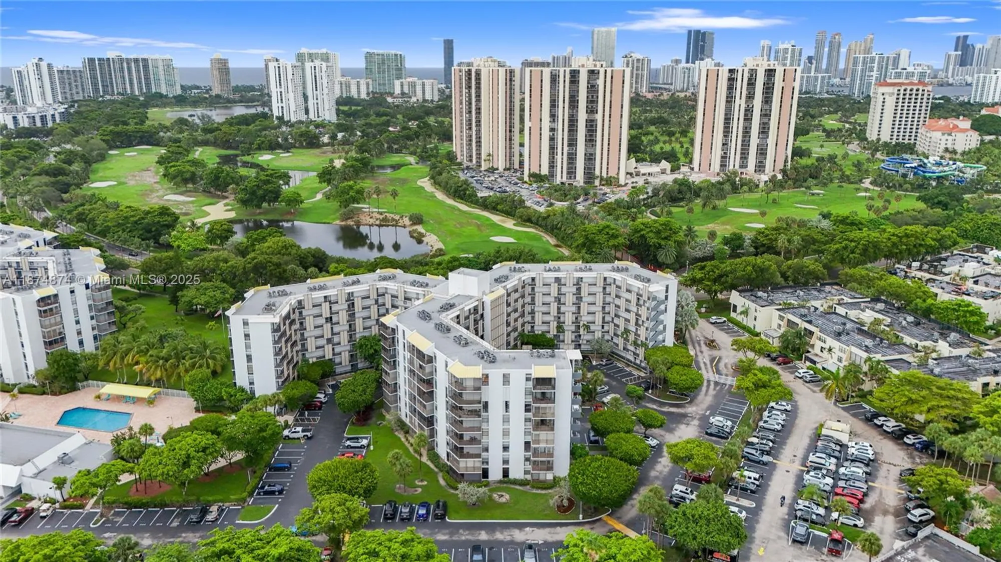 Property Slideshow image 30 of 32 | 20400 w country club dr 416, Aventura, FL, 33180