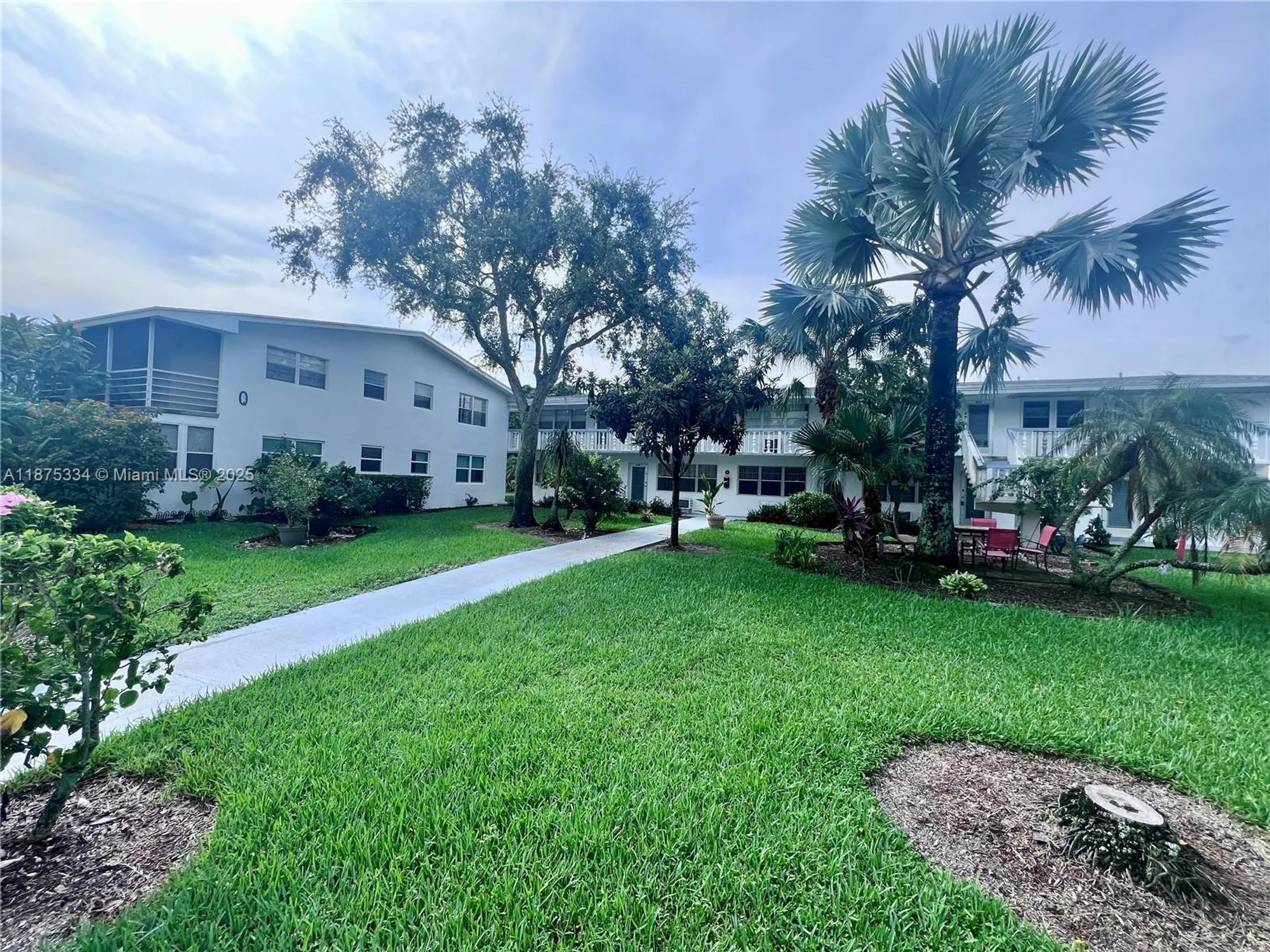 Property Slideshow image 4 of 29 | 418 sheffield q # 418, West Palm Beach, FL, 33417