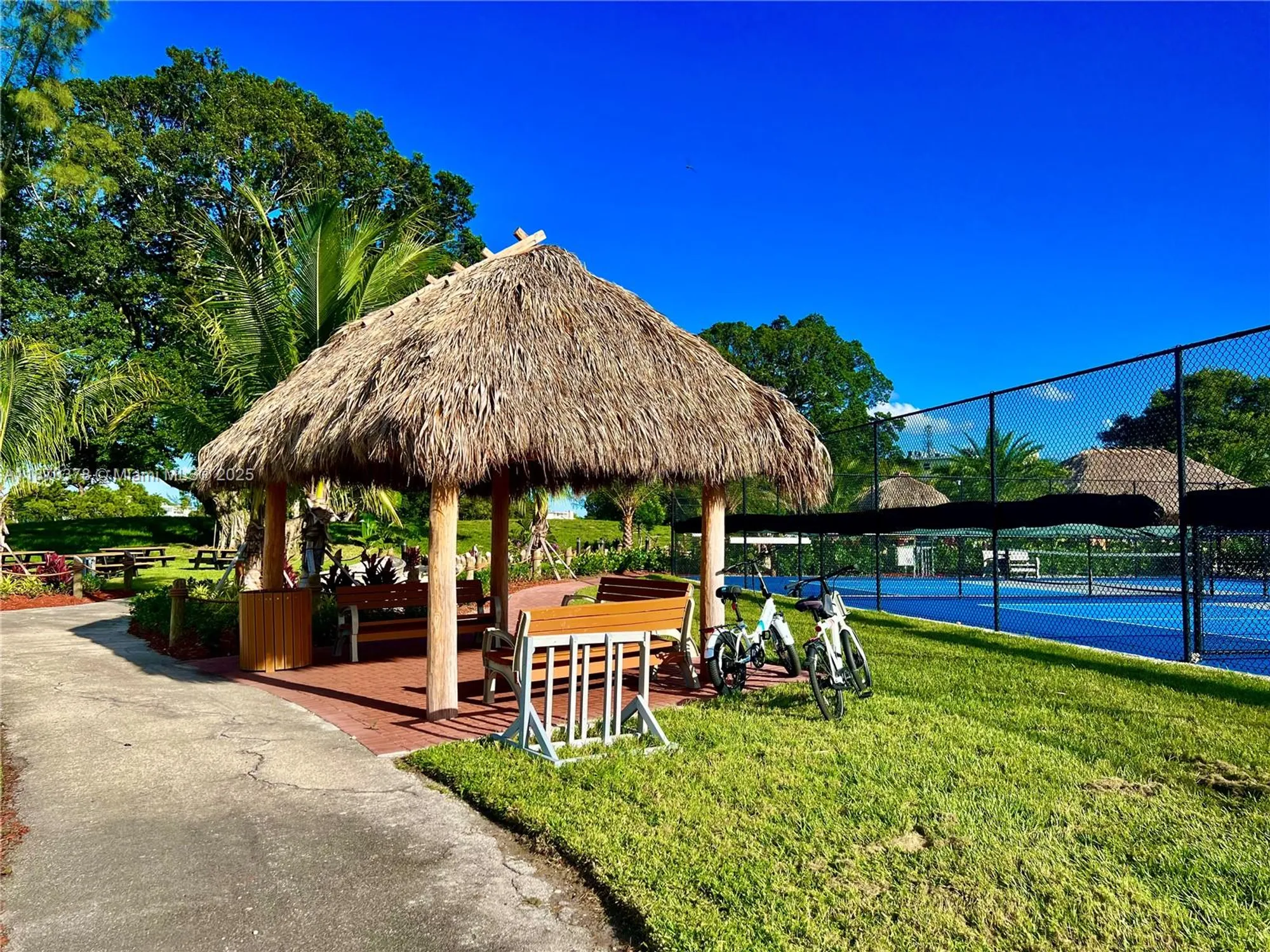 Property Slideshow image 36 of 44 | 2001 ventnor g # 2001, Deerfield Beach, FL, 33442