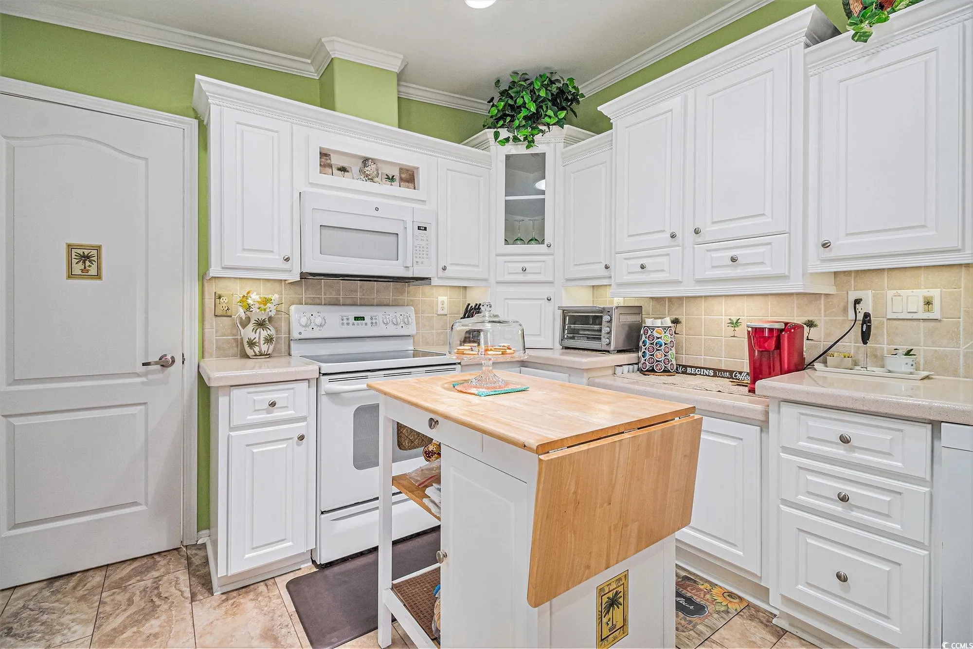 Property Slideshow image 13 of 40 | 705 wincrest ct, Conway, SC, 29526