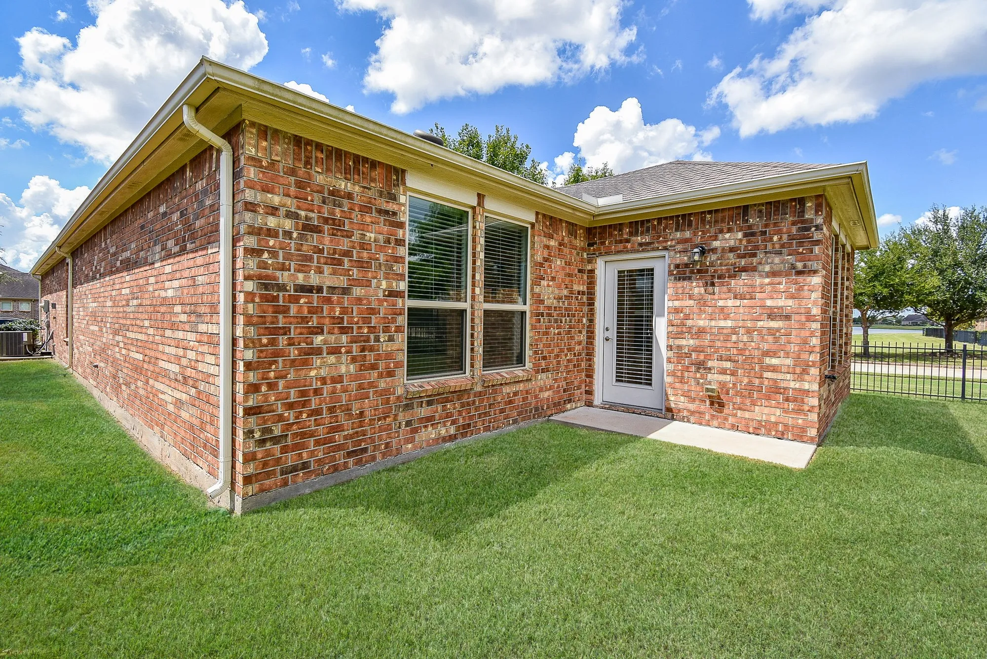 Property Slideshow image 20 of 25 | 3210 cocoplum way, Richmond, TX, 77469