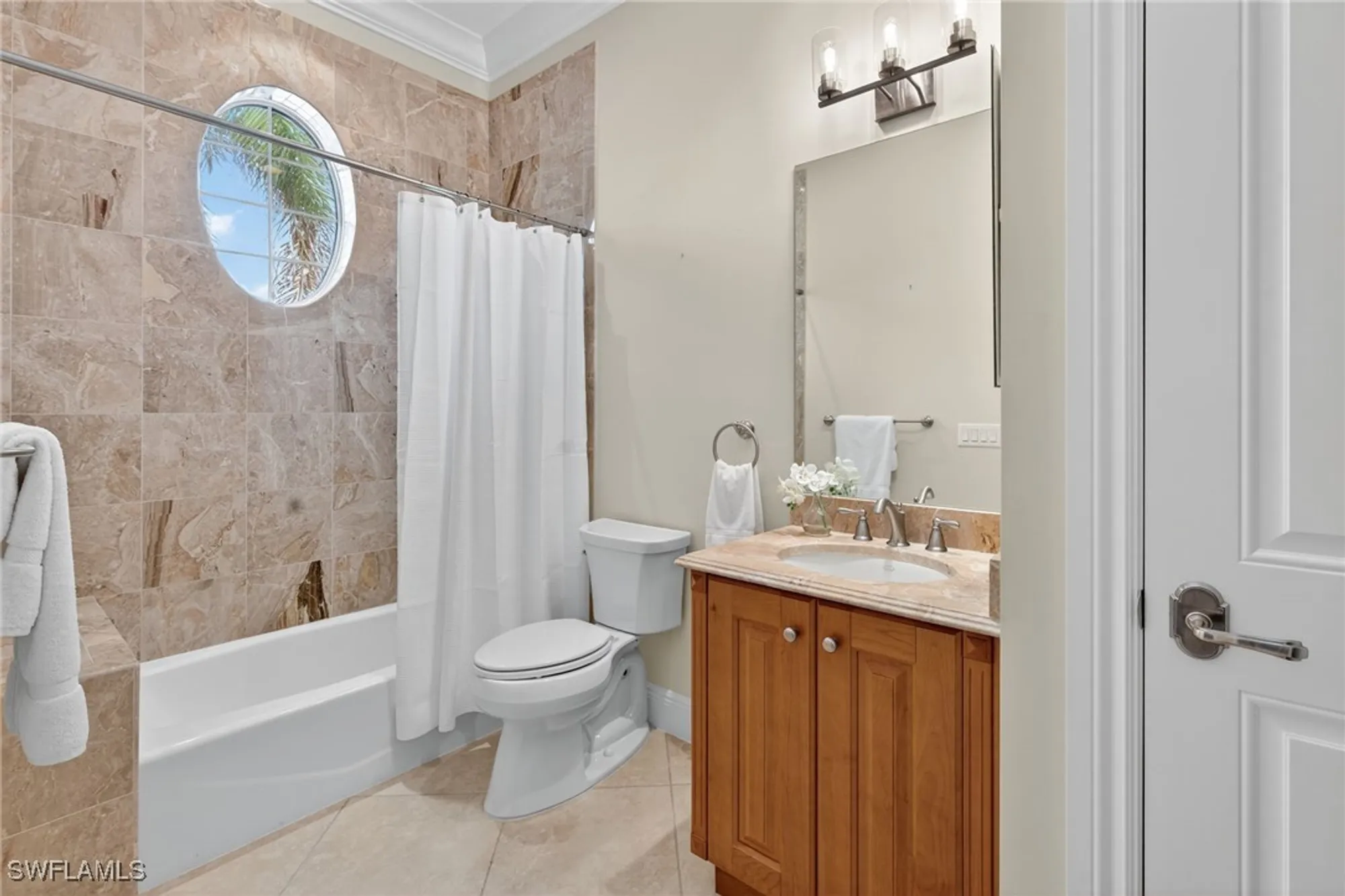 Property Slideshow image 27 of 46 | 3168 serena ln apt 201, Naples, FL, 34114