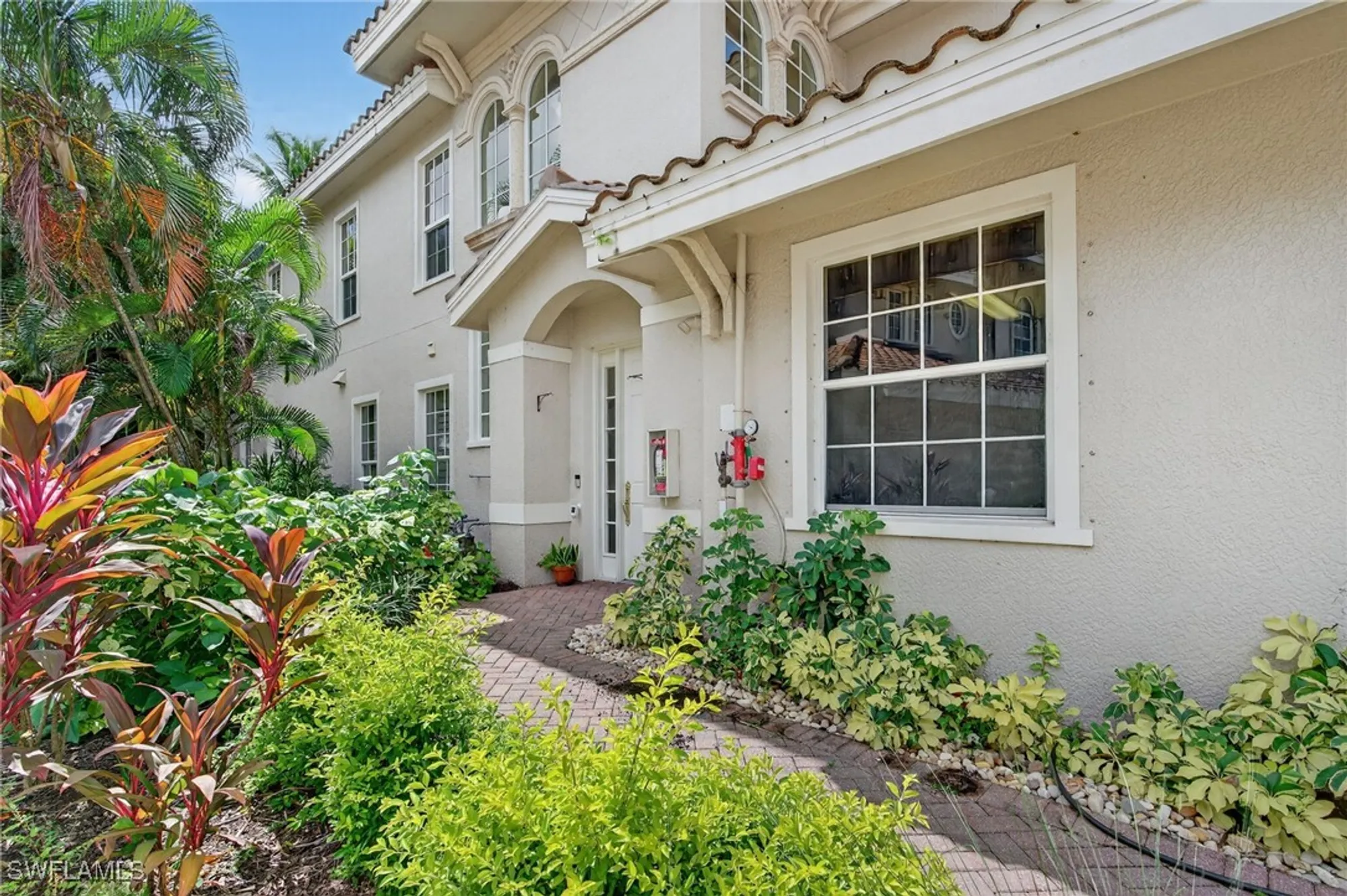Property Slideshow image 2 of 46 | 3168 serena ln apt 201, Naples, FL, 34114
