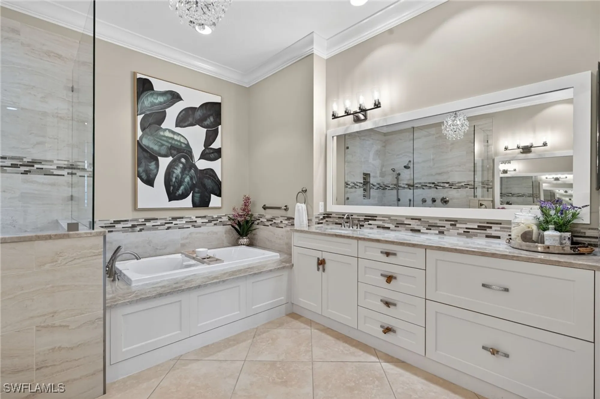 Property Slideshow image 22 of 46 | 3168 serena ln apt 201, Naples, FL, 34114