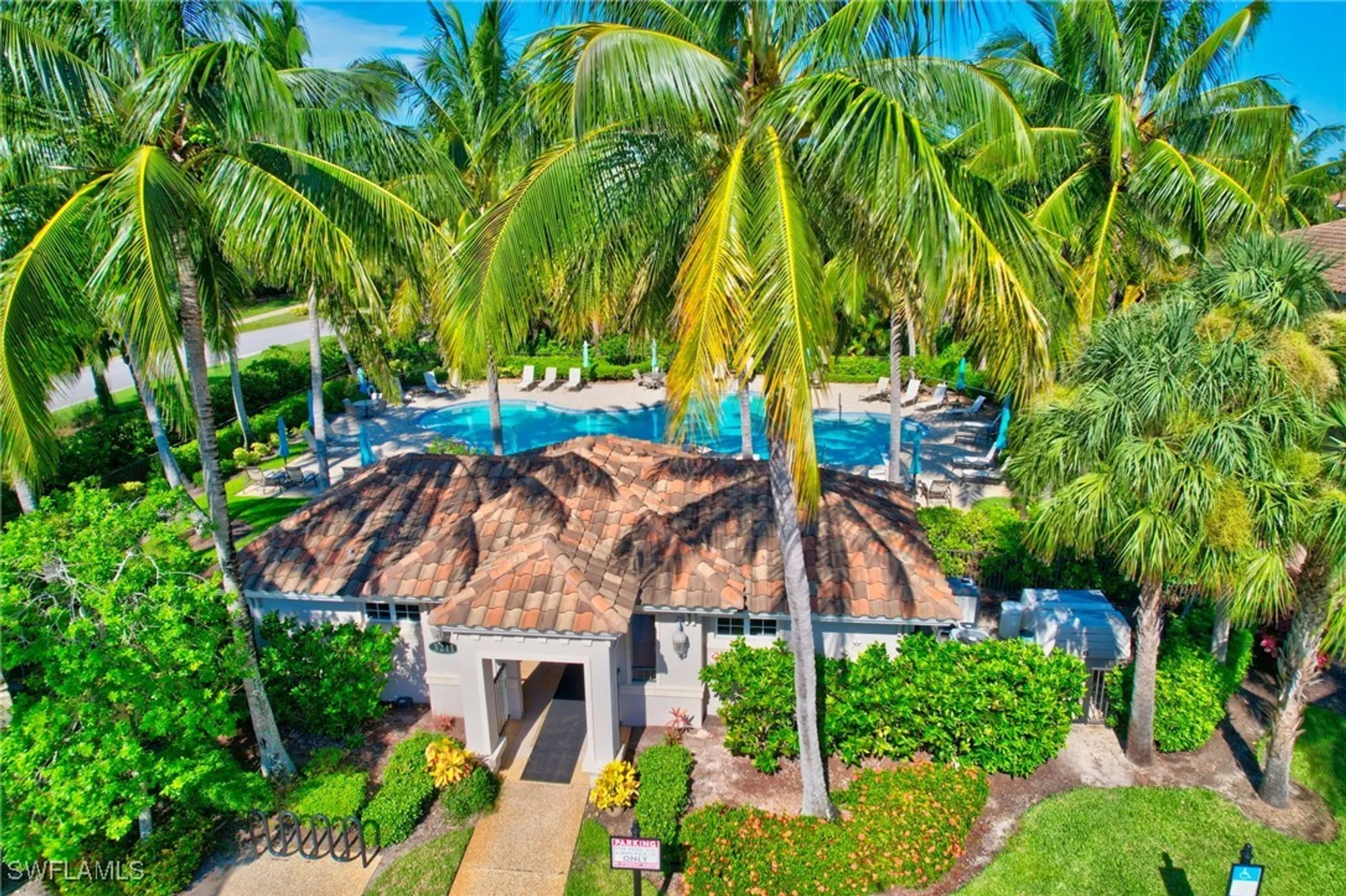 Property Slideshow image 39 of 46 | 3168 serena ln apt 201, Naples, FL, 34114